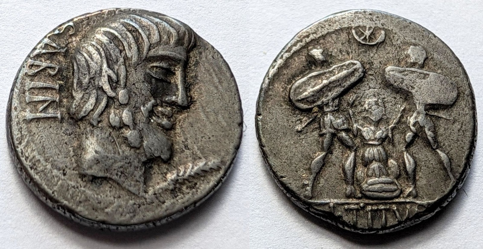 Roman Republic L. Titurius Sabinus AR Denarius Tarpeia 89 BC BMCRR 2328