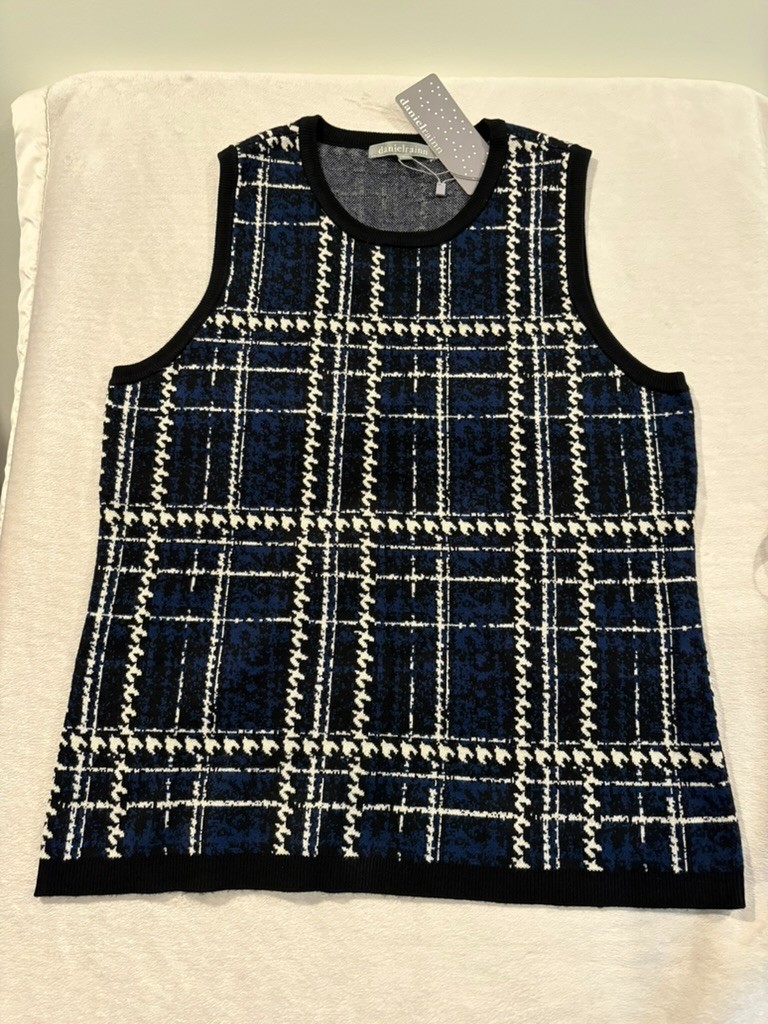 NWT Daniel Rainn Blue Black Plaid Crewneck Sweater Tank Top Vest Size L Large NWT Daniel Rainn Blue Black Plaid Crewneck Sweater Tank Top Vest Size L Large