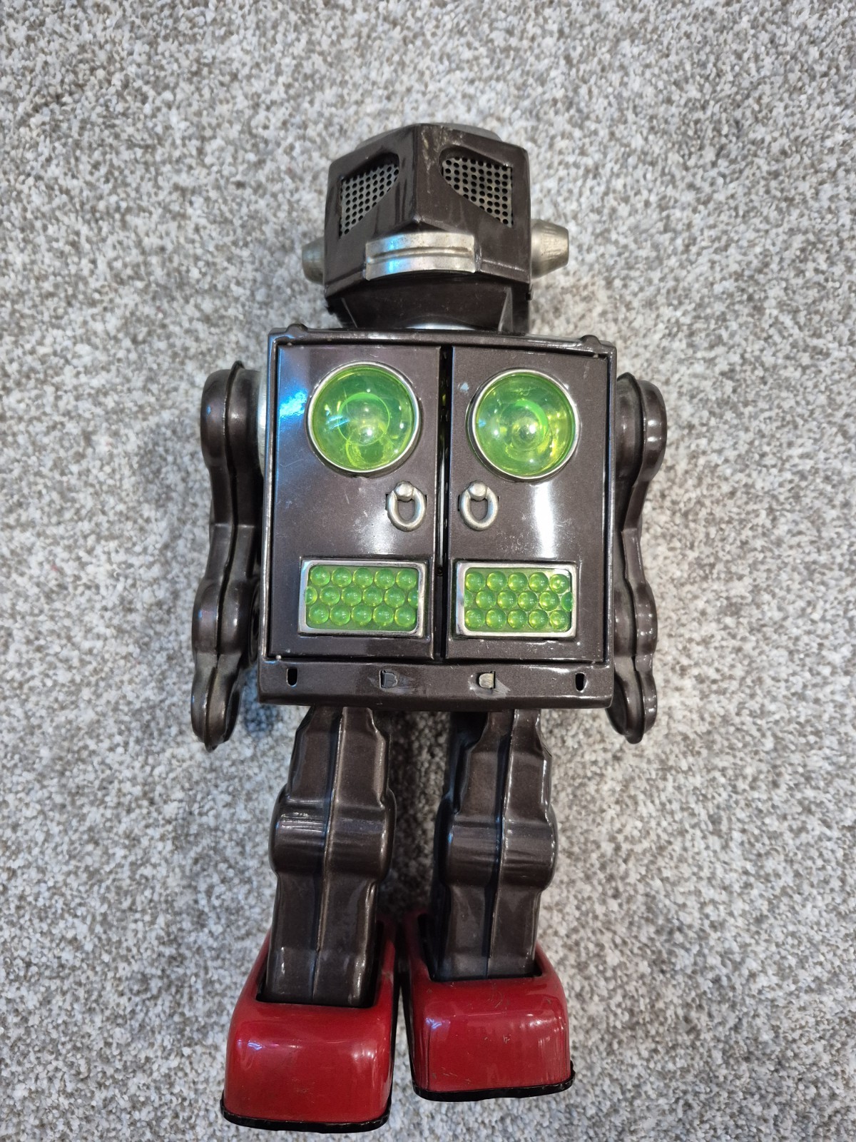 1960’s HORIKAWA ATTACKING MARTIAN ROBOT TIN BATTERY OPERATED TOY READ 1960’s HORIKAWA ATTACKING MARTIAN ROBOT TIN BATTERY OPERATED TOY READ