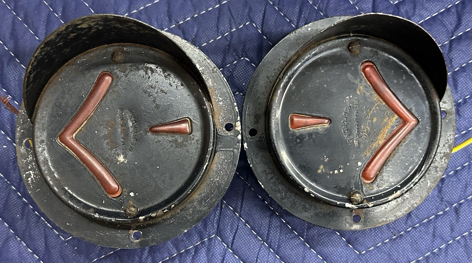 ORIGINAL PAIR Vintage SIDE MOUNT Turn Signals ARROW SAFETY DEVICE Car OLD TRUCK