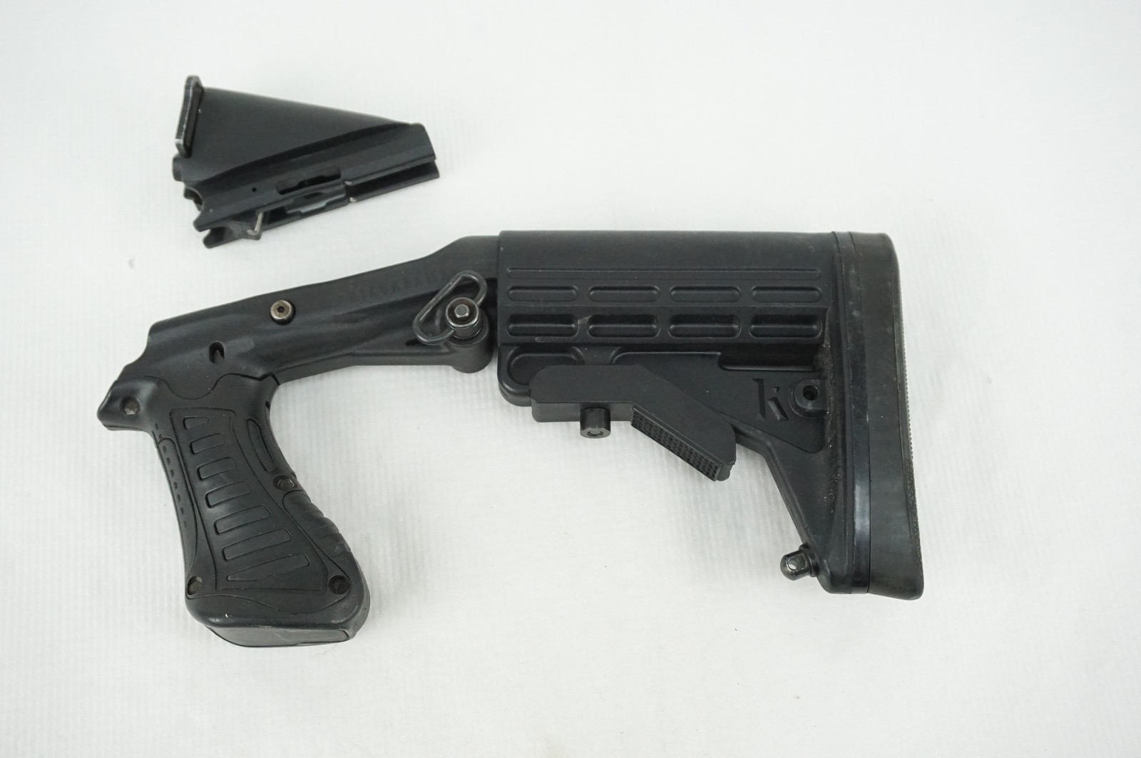 Blackhawk Knoxx SpecOps Gen 2 Adjustable Stock for Remington 870 12 Gauge Blackhawk Knoxx SpecOps Gen 2 Adjustable Stock for Remington 870 12 Gauge