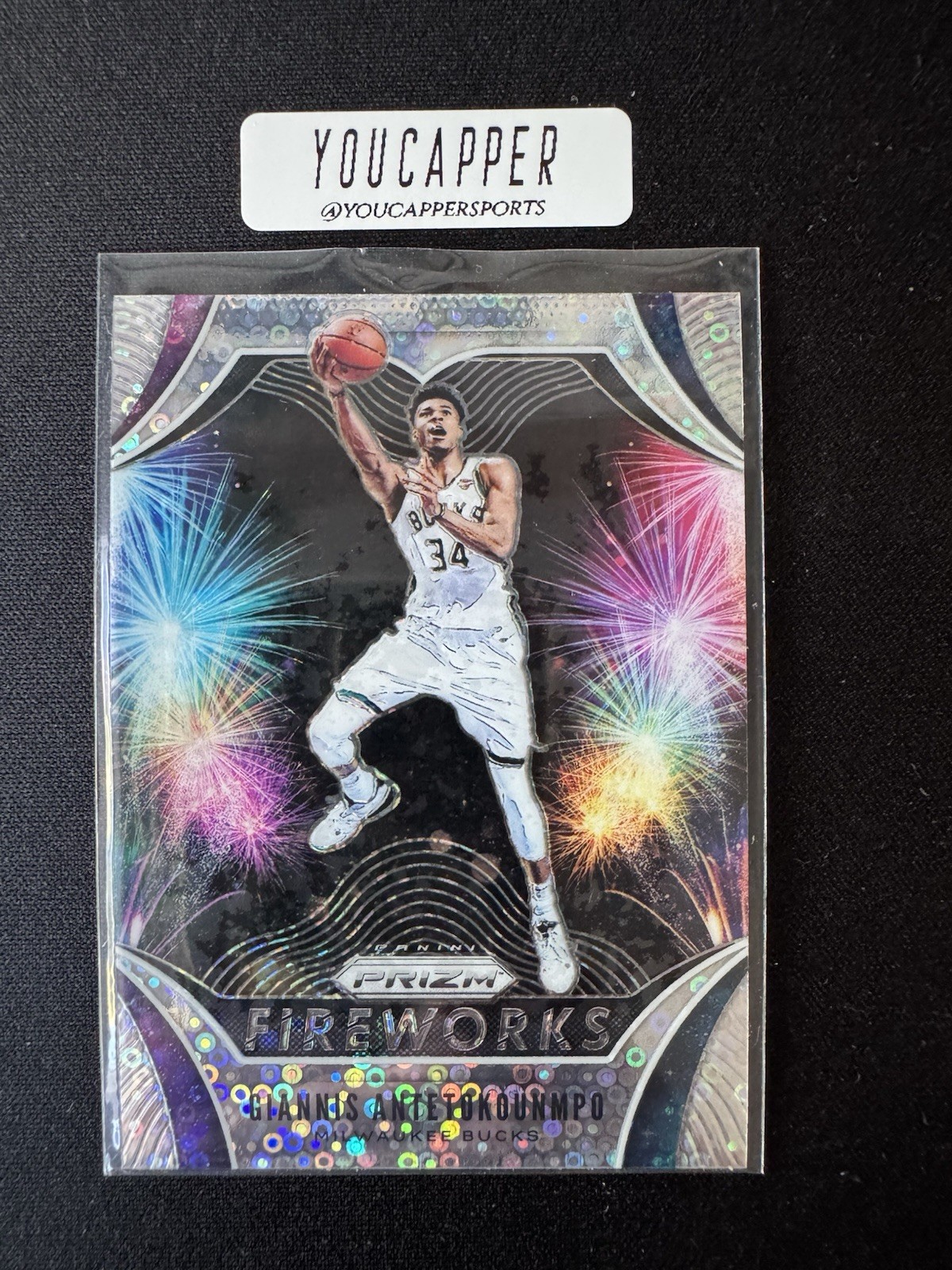 2019-20 Panini Prizm - Fireworks Giannis Antetokounmpo #4 Fast Break Prizm