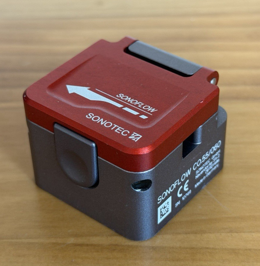 SONOTEC SONOFLOW CO.55/060 Ultrasonic Clamp-On Flow Sensor