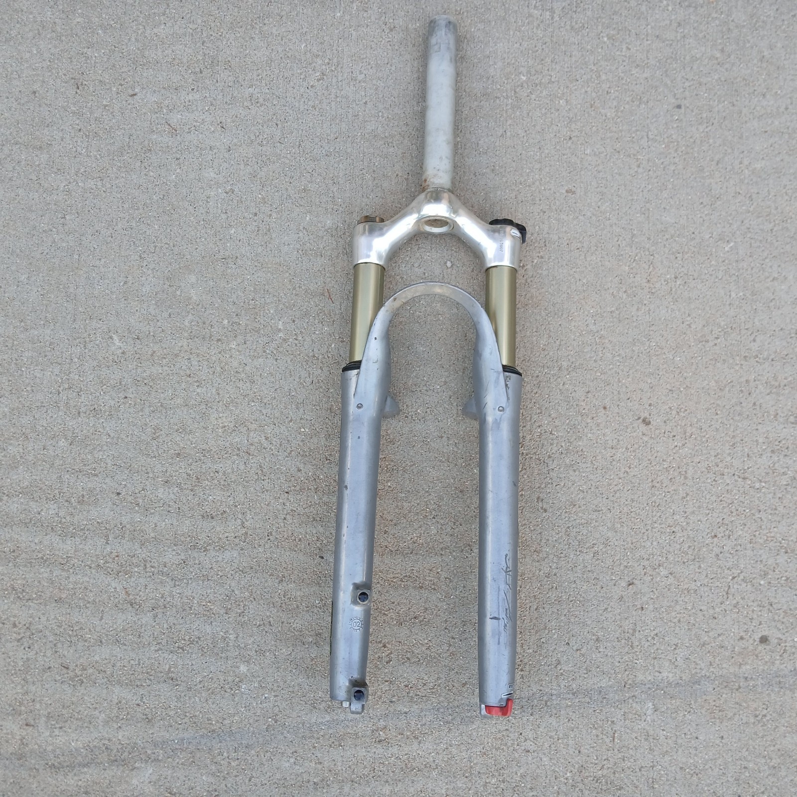 Manitou Skareb Air Fork Reverse Arch Technology Manitou Skareb Air Fork Reverse Arch Technology