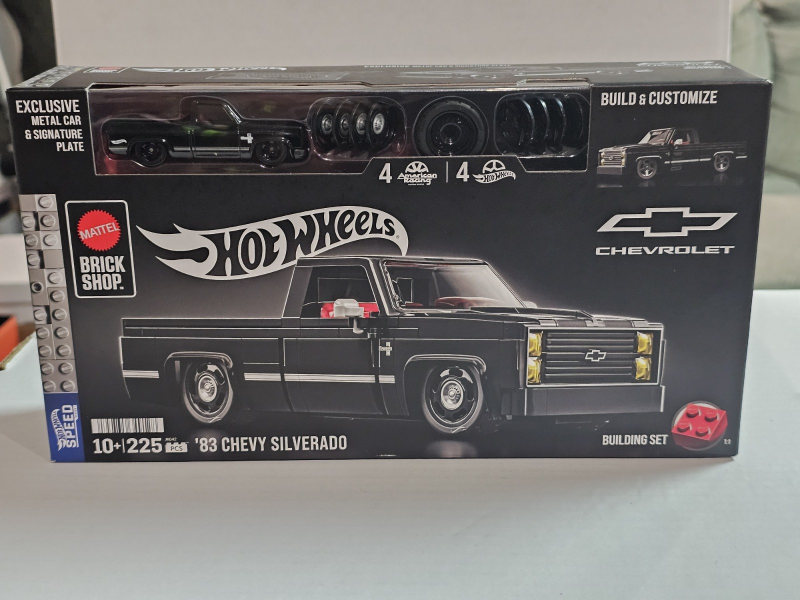 Mattel Brick Shop Hot Wheels Speed Series '83 Chevy Silverado 1/64