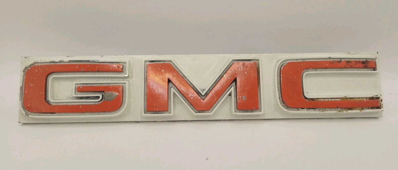 Vintage 1975-76 GMC Metal GRILLE \ Vintage 1975-76 GMC Metal GRILLE \