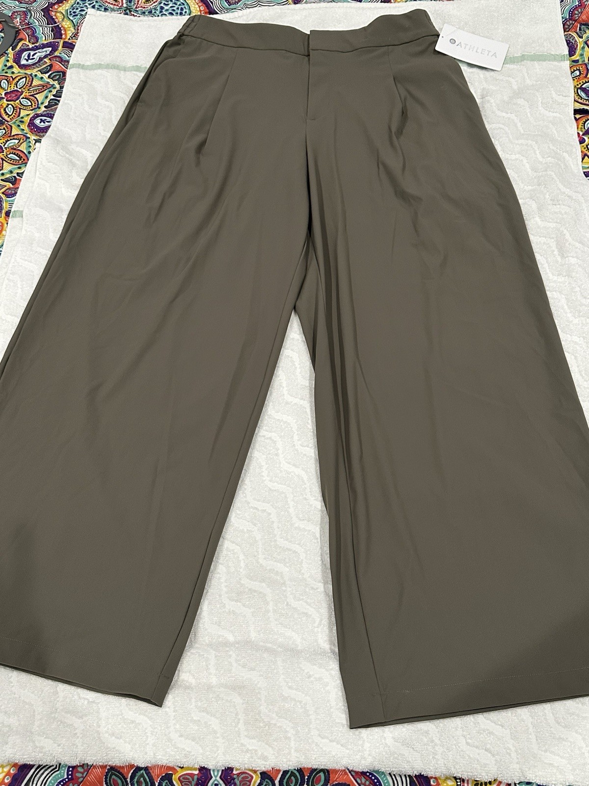 NWT Size 16 Athleta Pinnacle Trouser Casual Work Wide Leg Olive Green High Rise