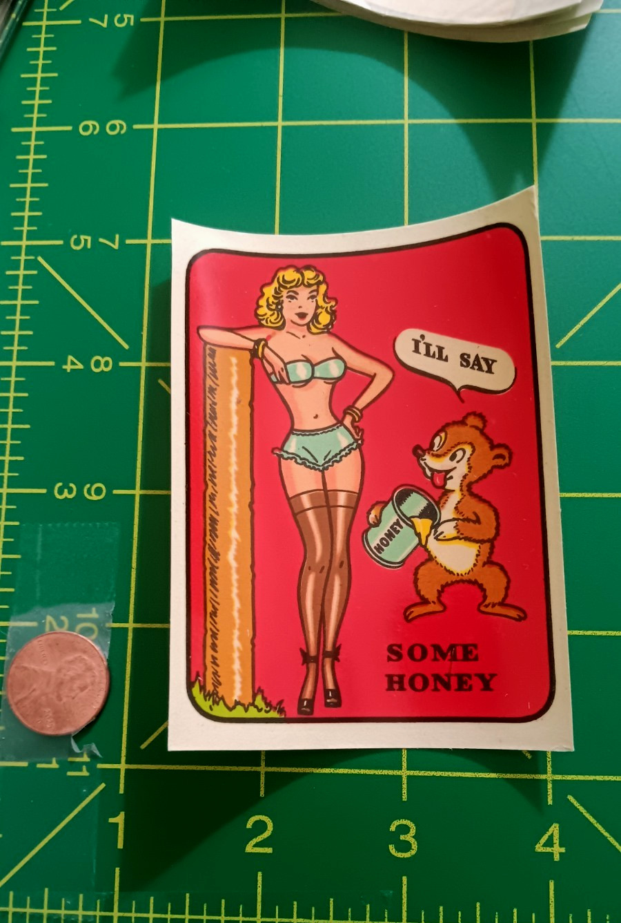 VINTAGE ORIGINAL 1950s SOME HONEY PINUP SEXY WATERSLIDE DECAL VINTAGE ORIGINAL 1950s SOME HONEY PINUP SEXY WATERSLIDE DECAL