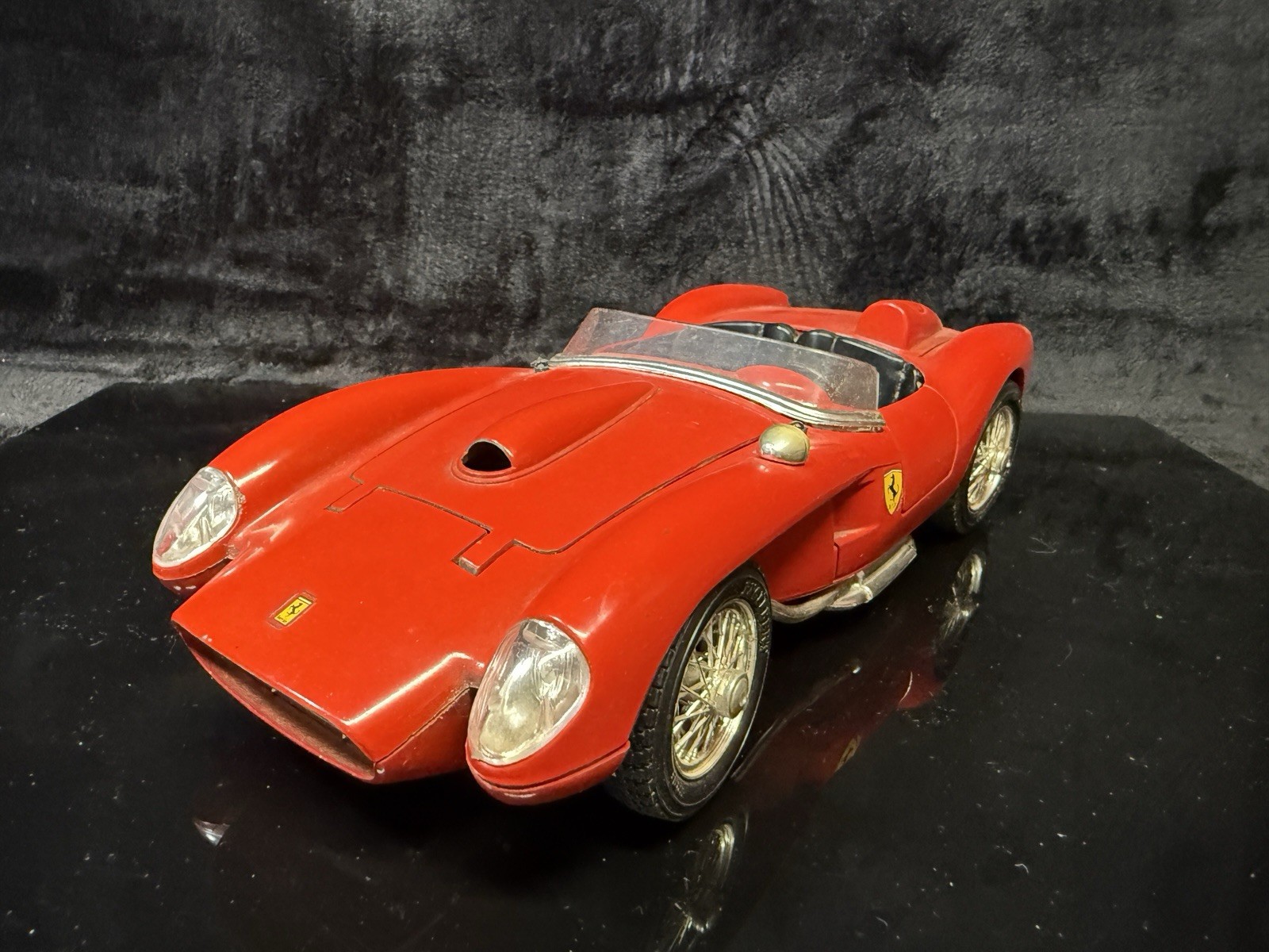 Bburago 1957 Ferrari Testa Rossa 250 Red 1/18 Diecast Car 3007 Made in Italy