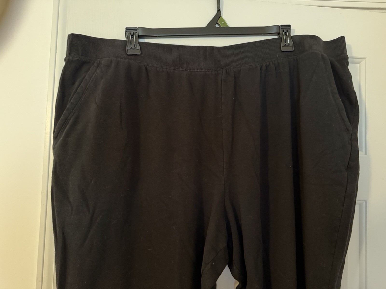 Terra & Sky 4X (28W-30W) Black Sweat Pants With Front Pockets Terra & Sky 4X (28W-30W) Black Sweat Pants With Front Pockets