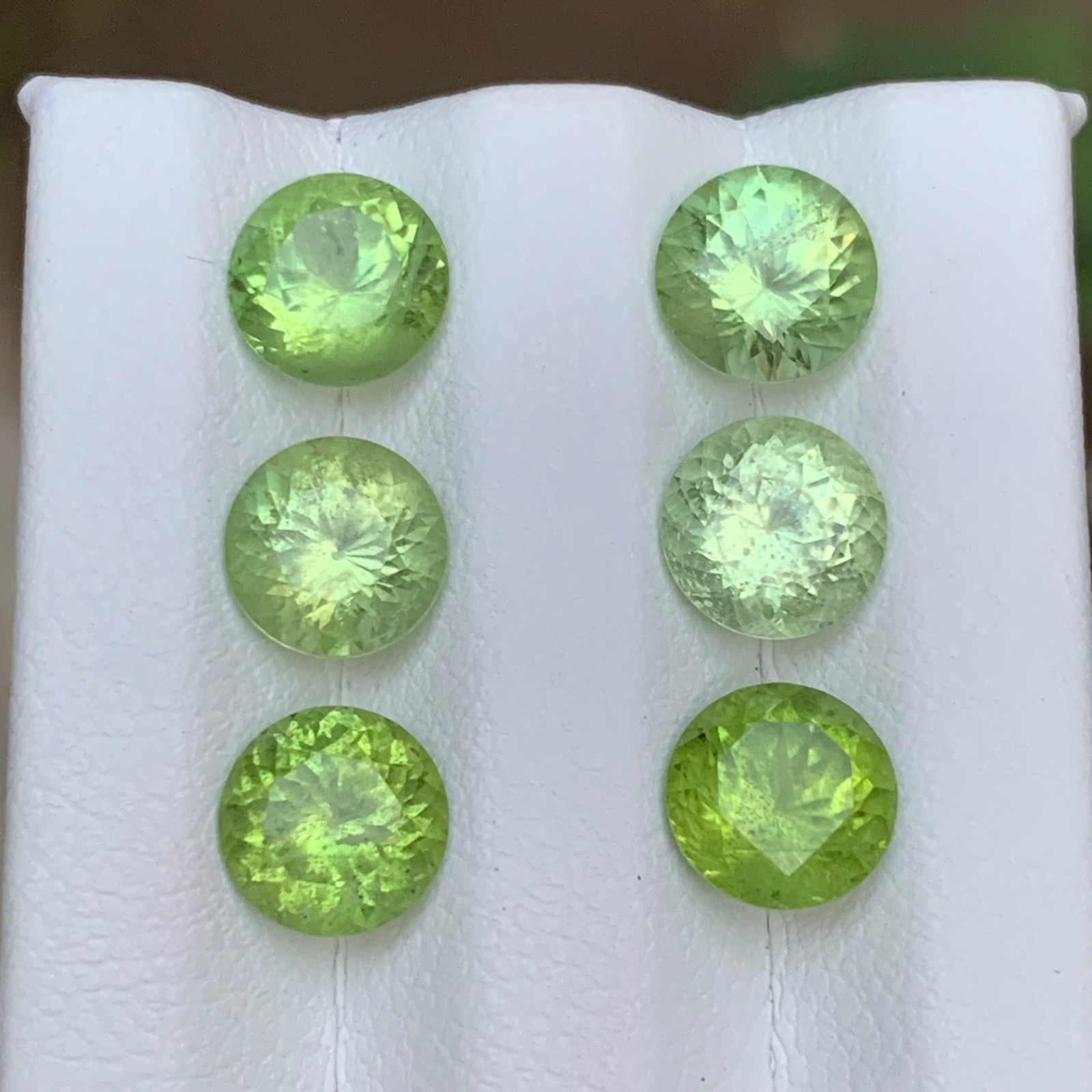 Light Green Natural Peridot Pairs 8.80 Ct Round Cut Loose Gemstones for Jewelry