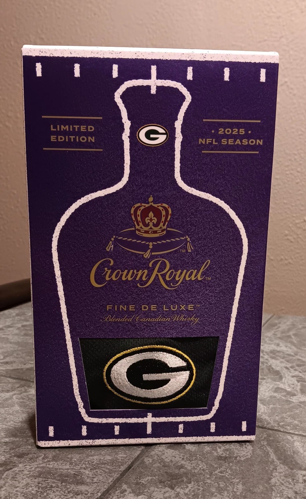 2025 Green Bay Packers Limited Crown Royal Bag And Box 2025 Green Bay Packers Limited Crown Royal Bag And Box