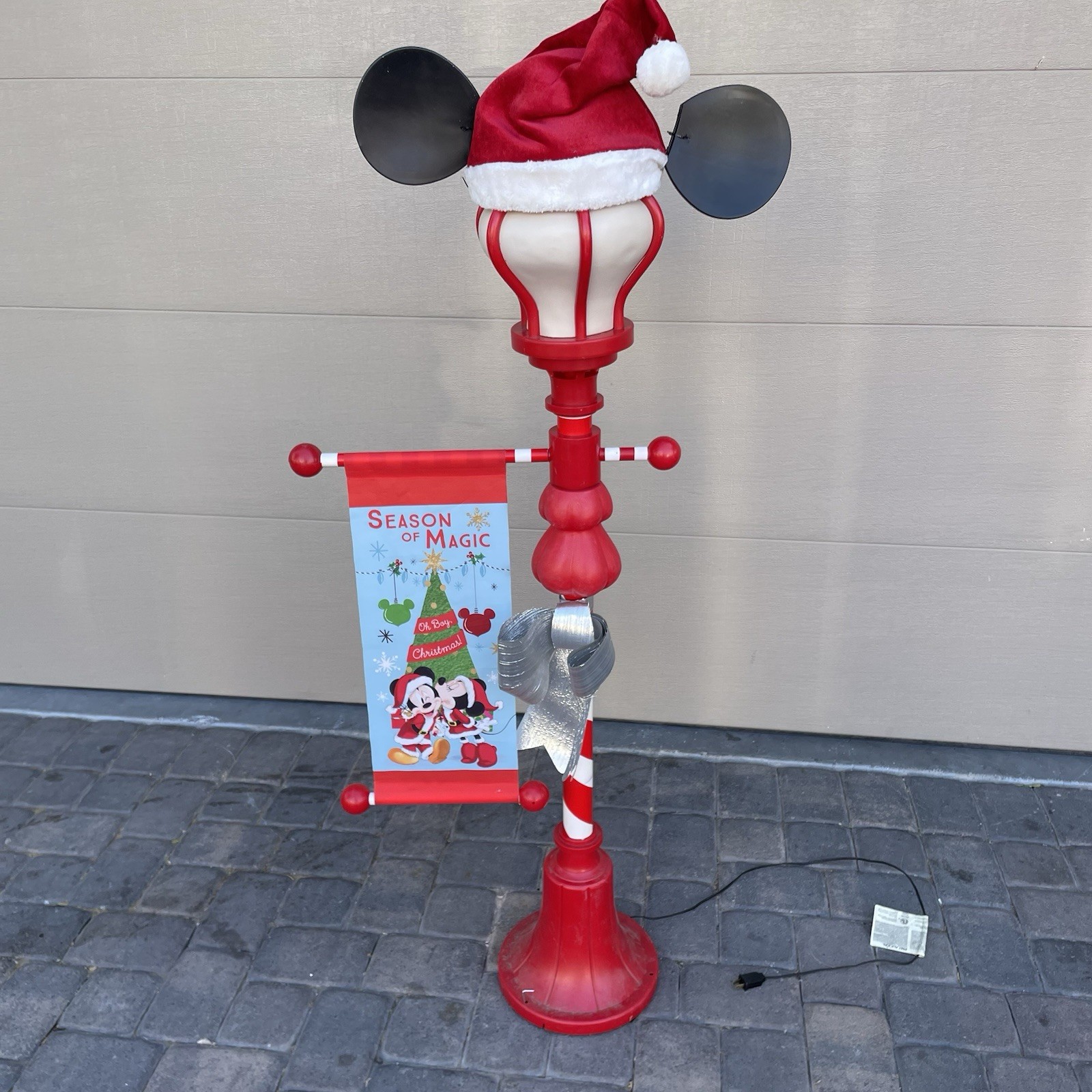 Disney 5 ft Projection Mickey Mouse Light Up Lamp Post Yard Decor Gemmy READ
