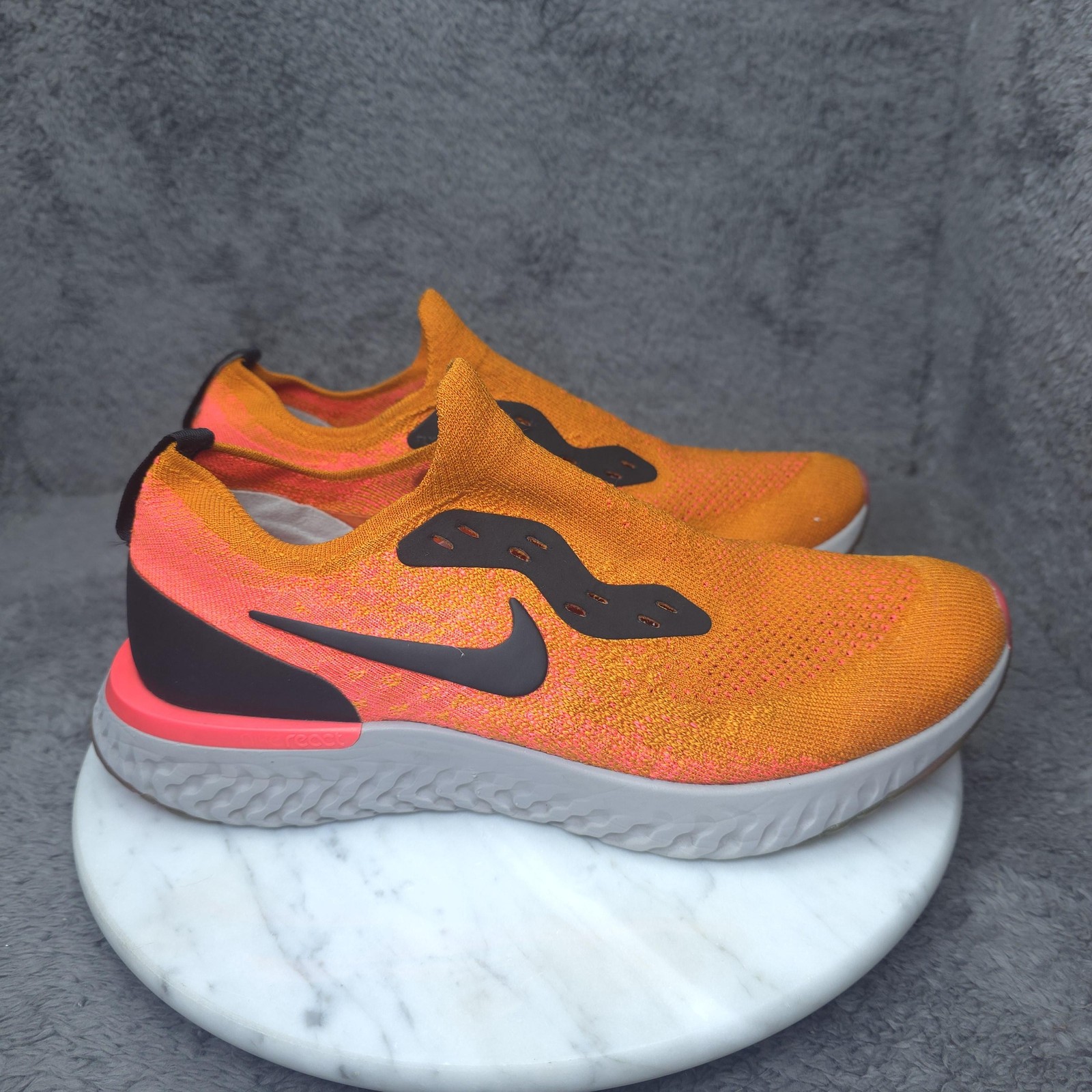 Nike Epic React Flyknit 2 Shoes Mens Size 8.5 Orange Running Sneakers AQ0067-800 Nike Epic React Flyknit 2 Shoes Mens Size 8.5 Orange Running Sneakers AQ0067-800