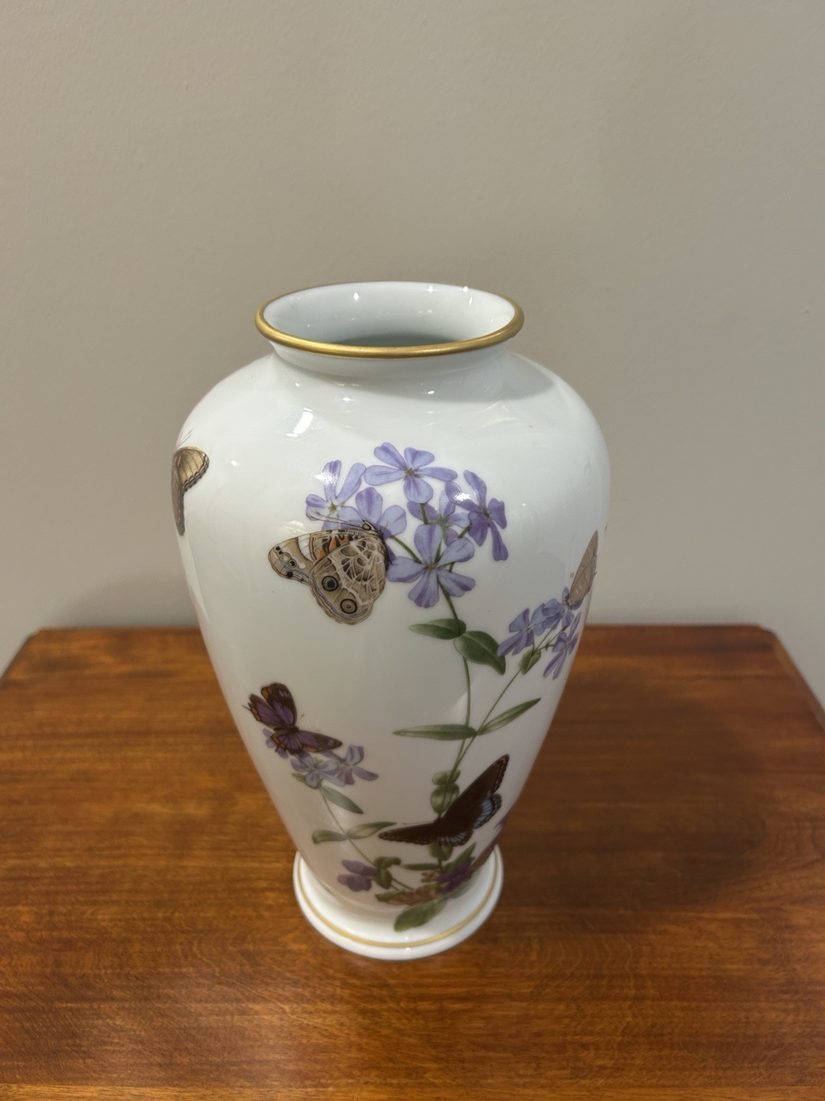 Vintage 1981 Franklin The Meadowland Butterfly Vase John Wilkinson Japan 11\
