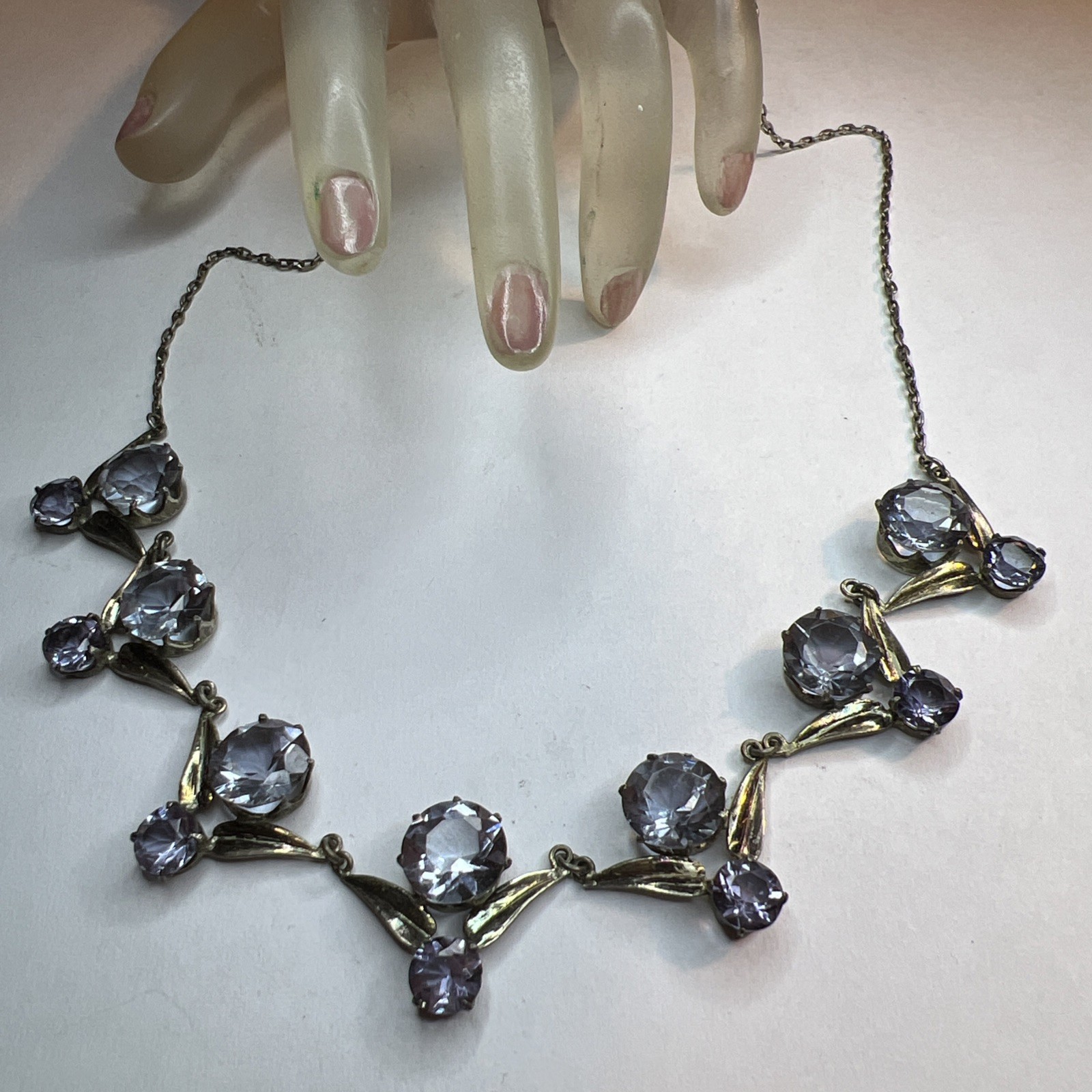 ANTIQUE STERLING  FACETED BLUE LILAC CRYSTAL OPEN BACK RIVIERE NECKLACE