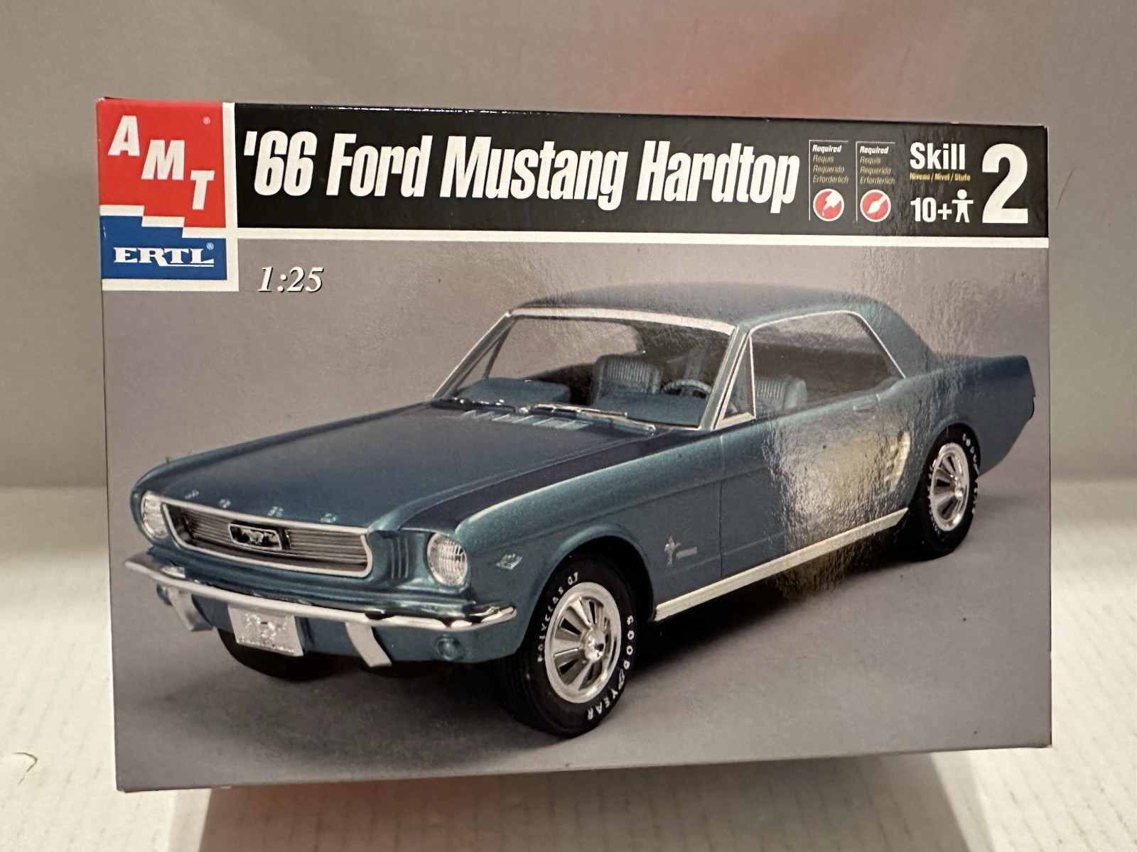 AMT Ertl 1966 Ford Mustang Hardtop 1/25 Scale Model Kit 31542 2001 Open Box AMT Ertl 1966 Ford Mustang Hardtop 1/25 Scale Model Kit 31542 2001 Open Box