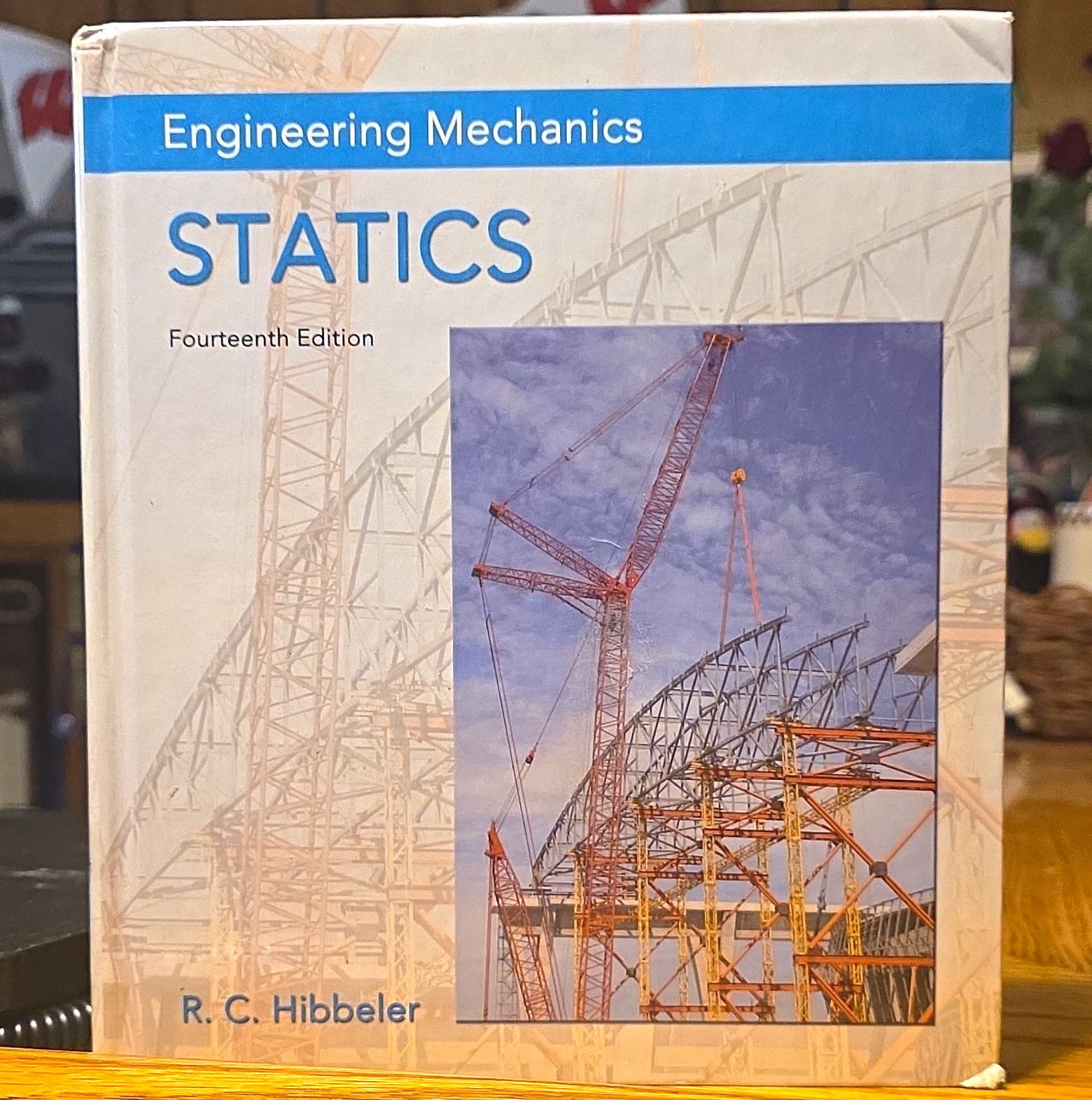 Pearson Engineering Mechanics: Statics 14th Ed Hardcover R. C. Hibbeler English Pearson Engineering Mechanics: Statics 14th Ed Hardcover R. C. Hibbeler English