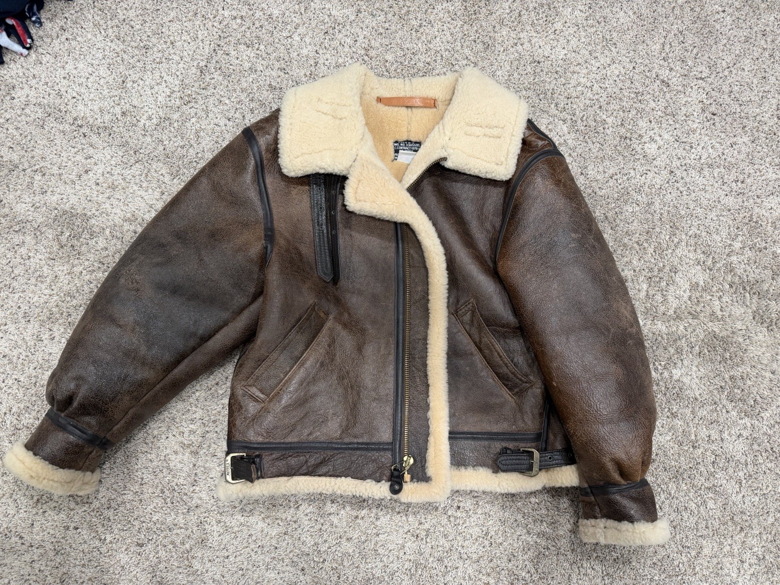 Vintage Avirex Leather Bomber Jacket Distressed Made In USA | 44 Vintage Avirex Leather Bomber Jacket Distressed Made In USA | 44
