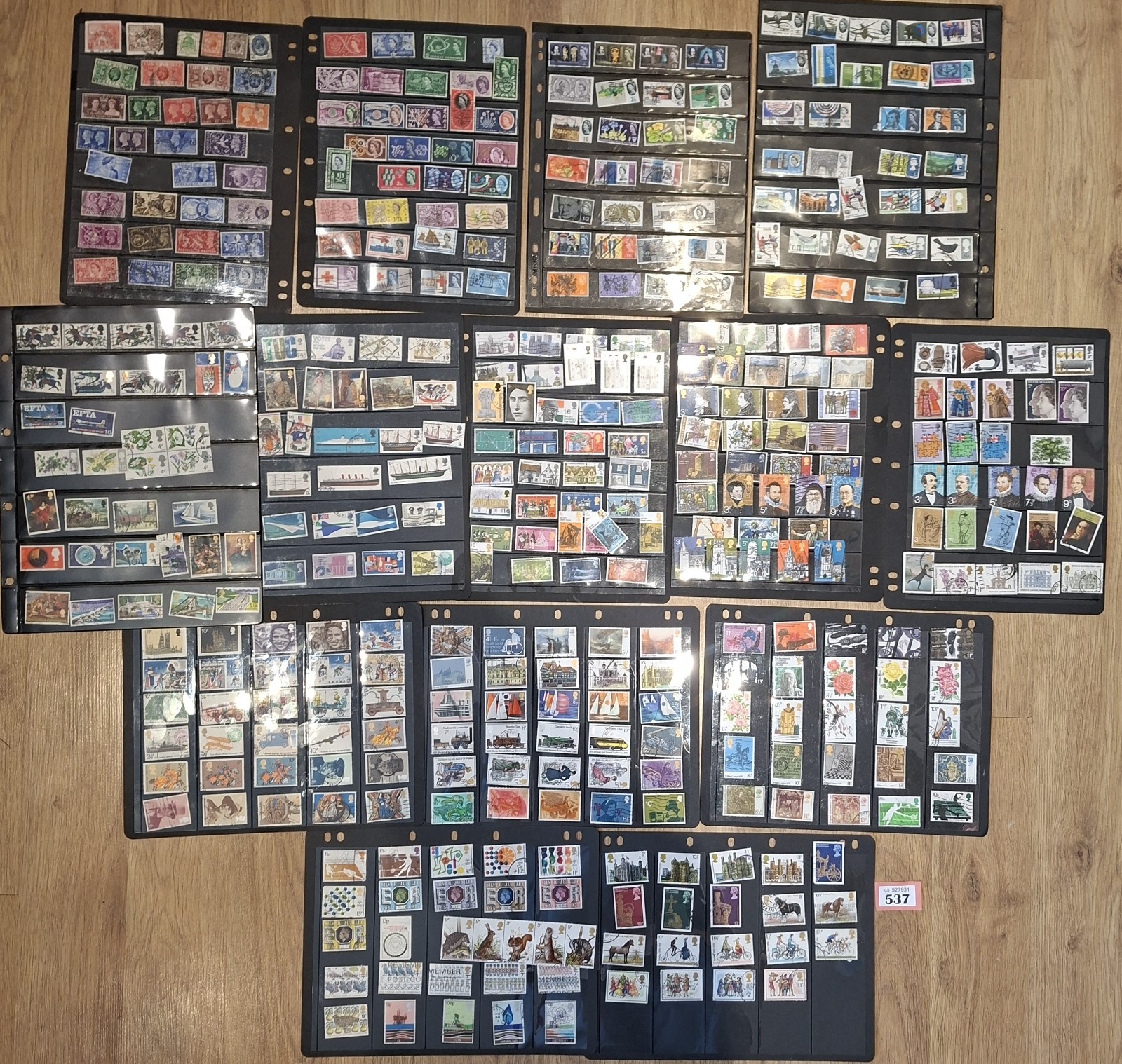 USED GB COMMEMORATIVES - VIRTUALLY A FULL SET, 1924 TO 1978. 400+ STAMPS. (R537)