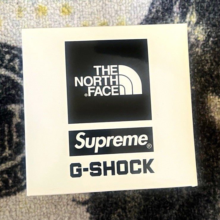 Casio G-SHOCK 6900 Supreme x The North Face Digital Quartz Black 200m Box