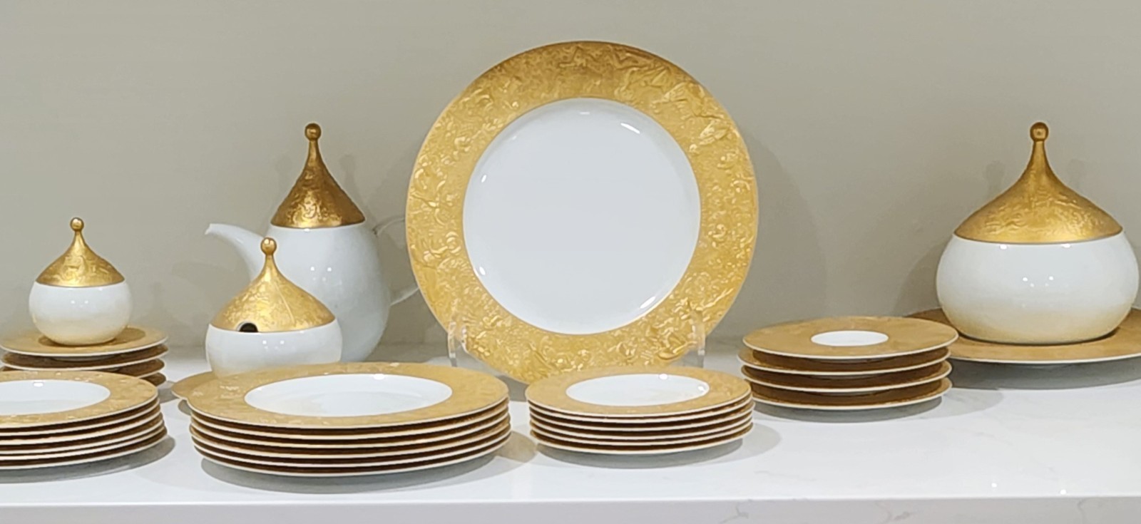 37 pieces of Rosenthal Magic Flute Sarastro Gold Bjorn Wiinblad 