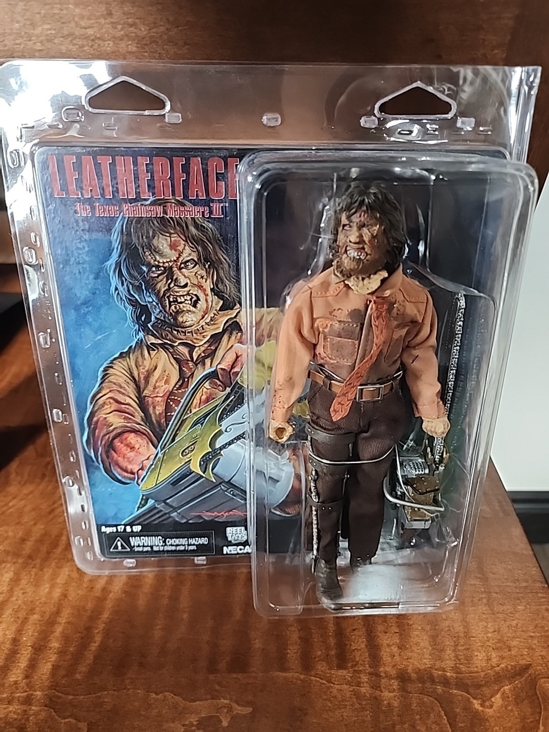 New  NECA Retro Cloth The Texas Chainsaw Massacre 3 Leatherface Action Figure