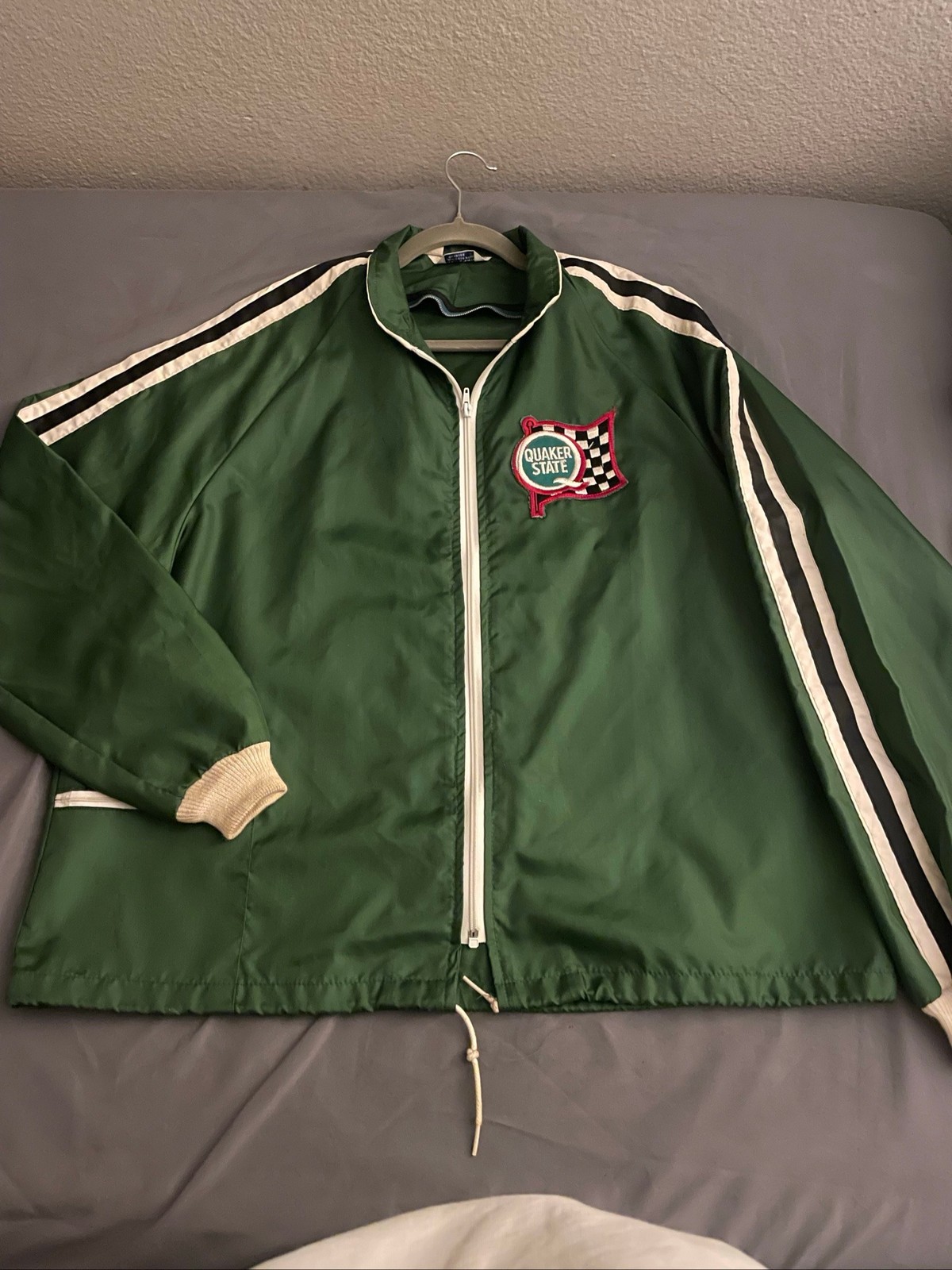 Vintage 70s Crown Of California Racing Jacket Mens XL Green Nylon Windbreaker Vintage 70s Crown Of California Racing Jacket Mens XL Green Nylon Windbreaker