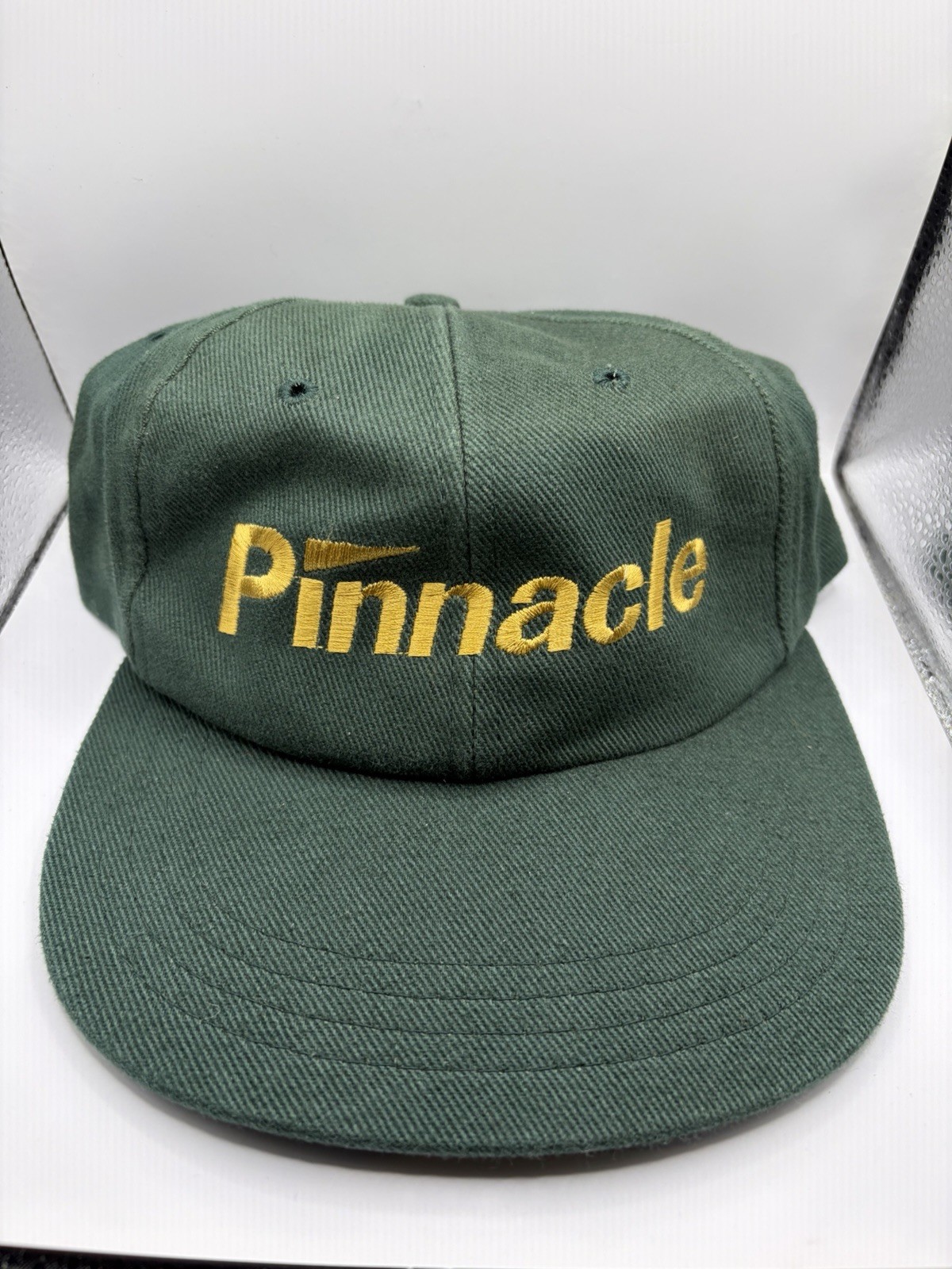 Vintage Pinnacle Texace Adjustable Strap Golf Hat Green & Gold Vintage Pinnacle Texace Adjustable Strap Golf Hat Green & Gold