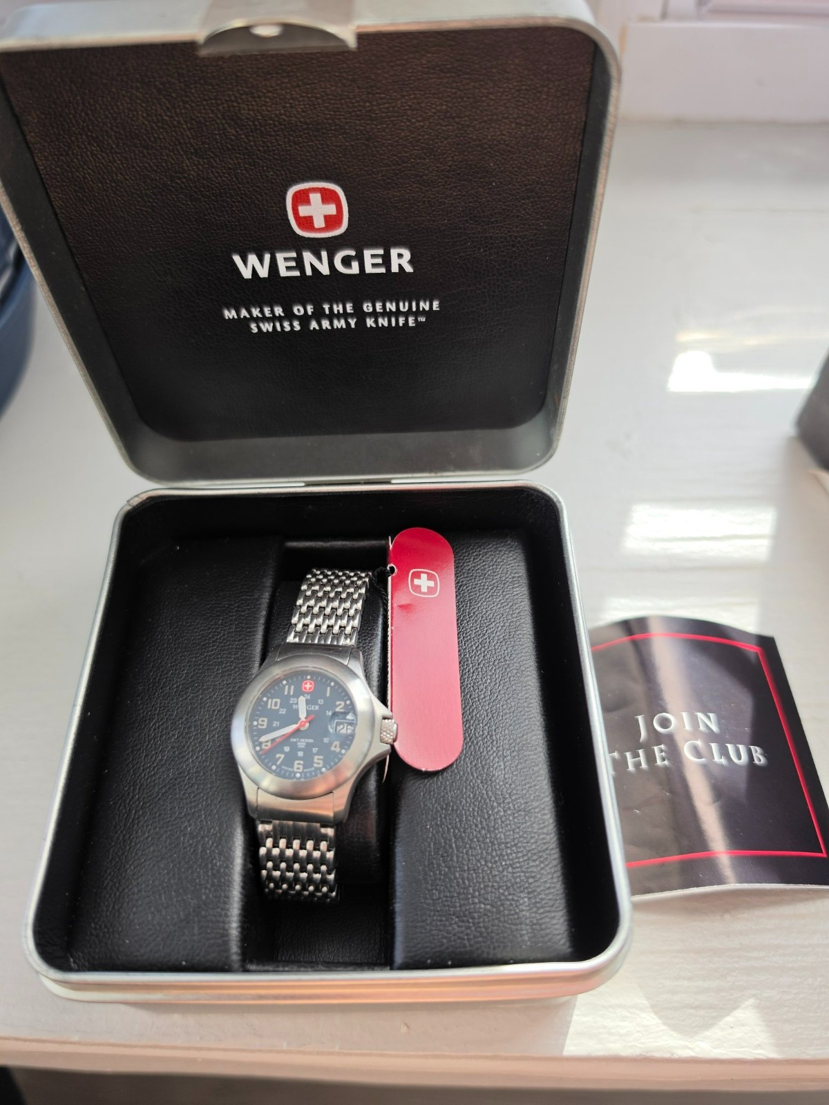 NEW Wenger Swiss Army Women\'s Watch Blue Dial Date 100M Stainless Steel Box Tag