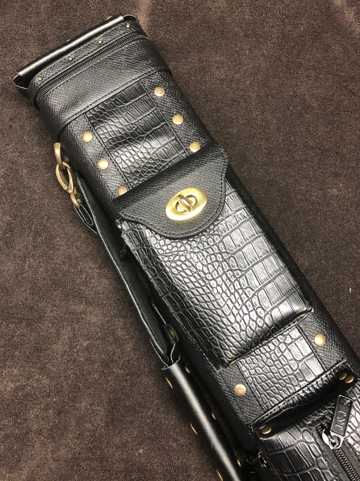 J&J Leatherette Black Embossed Croc 3 Butt 5 Shaft 3x5 J&J Leatherette Black Embossed Croc 3 Butt 5 Shaft 3x5