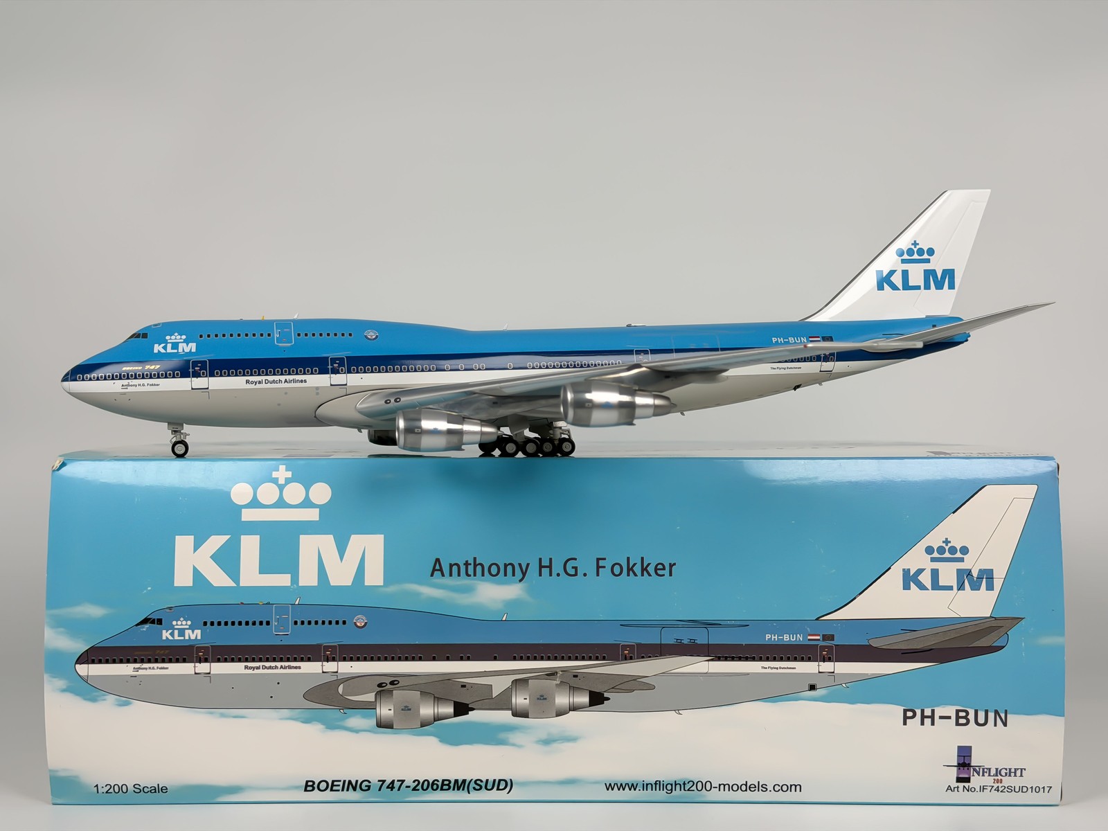 KLM Royal Dutch Airlines Boeing 747-200 1:200 InFlight200 PH-BUN (IF742SUD1017) KLM Royal Dutch Airlines Boeing 747-200 1:200 InFlight200 PH-BUN (IF742SUD1017)