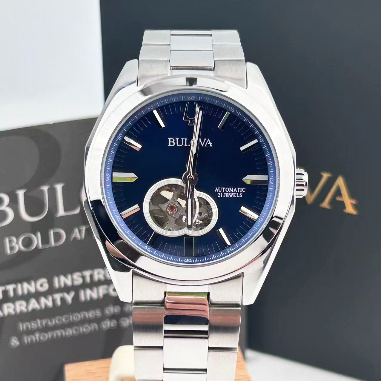 New w/box Bulova Surveyor-96A275-Men\'s Automatic Watch Stainless Steel 42 mm