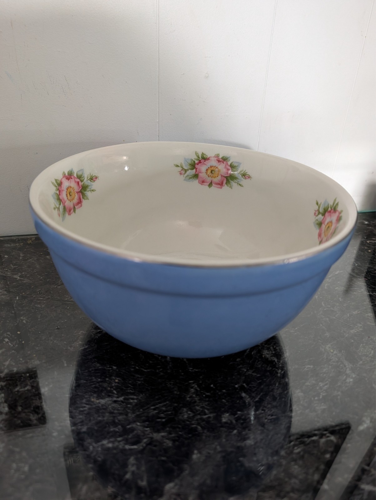 Vintage Hall Superior Quality Mixing Bowl 9” Rose Parade MADE IN USA