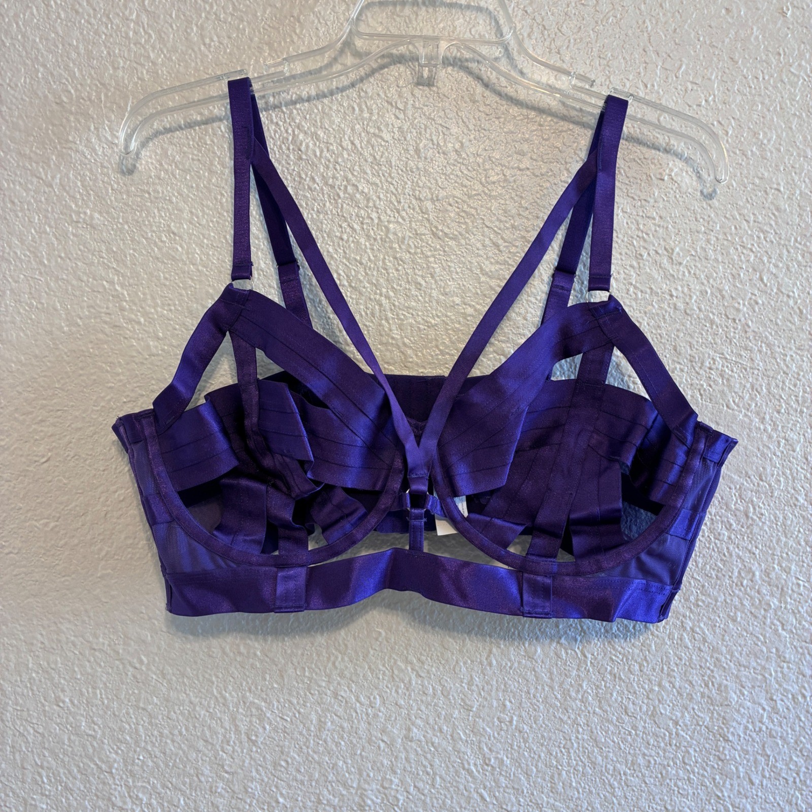 NWT Torrid Cut Out Strappy Longline Bra Women Size 2 Violet Purple Whimsigoth