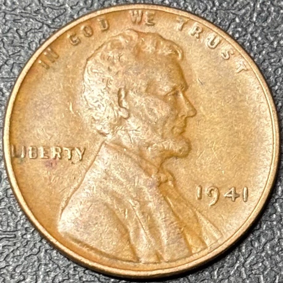 1941 Lincoln Wheat Cent • Fine to Extra Fine (XF) • Philadelphia Mint • Semi-Key