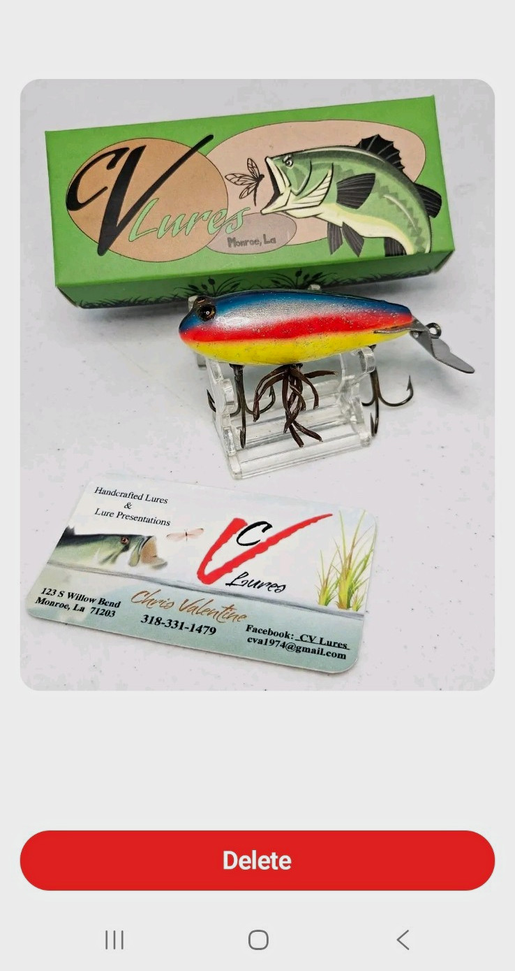 CV Lures Custom painted creek chub crab wiggler in plastic and rainbow color CV Lures Custom painted creek chub crab wiggler in plastic and rainbow color