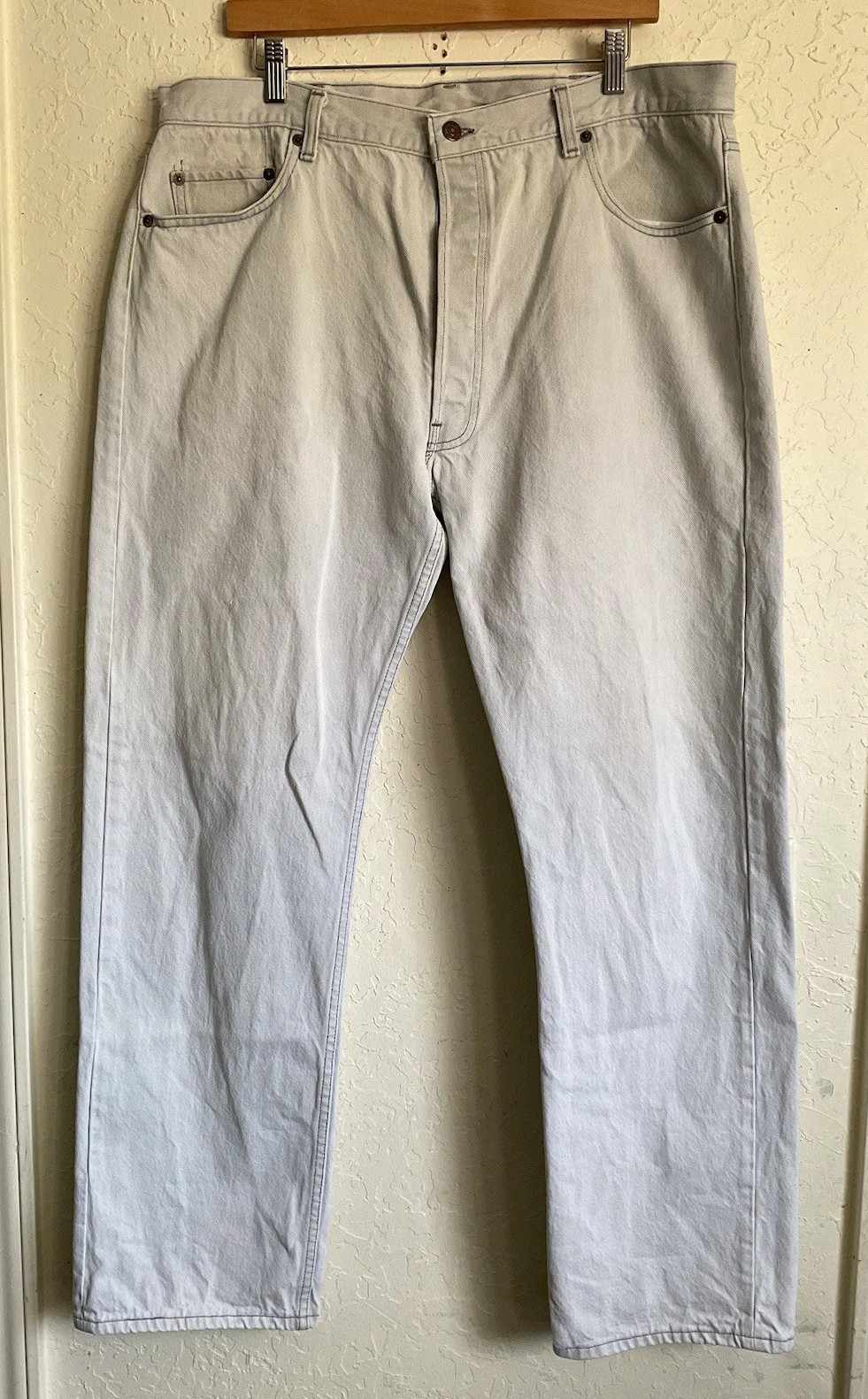 Vintage Levi\'s 501 XX Jeans Men\'s 38X31 Button Fly Denim White Made in USA