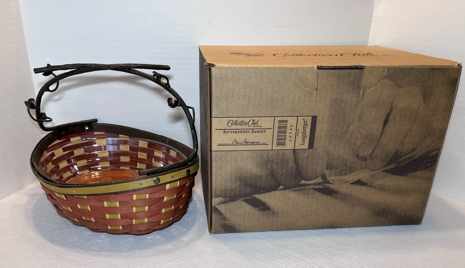 Longaberger 2013 Collector’s Club Bittersweet Basket, Original Box & Protector