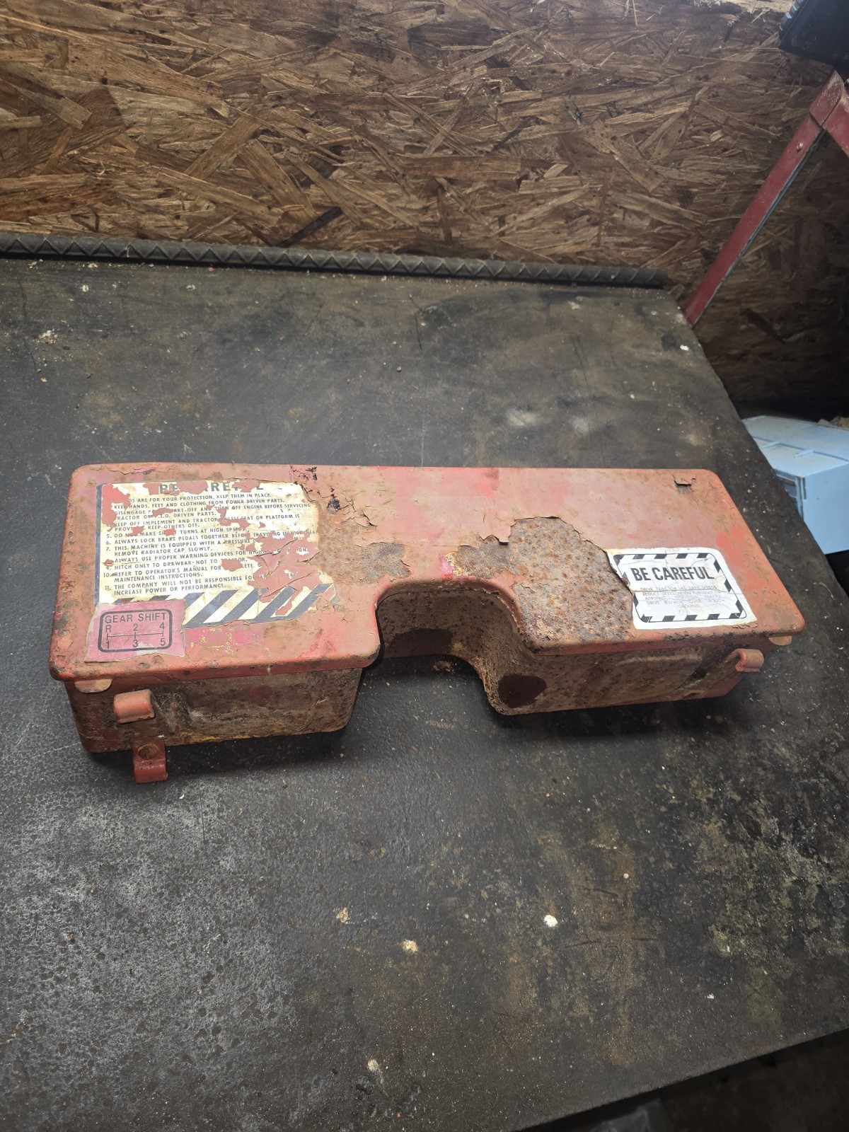IH Farmall H M Supers MTA Light Bar Toolbox Nice Original Antique Tractor IH Farmall H M Supers MTA Light Bar Toolbox Nice Original Antique Tractor
