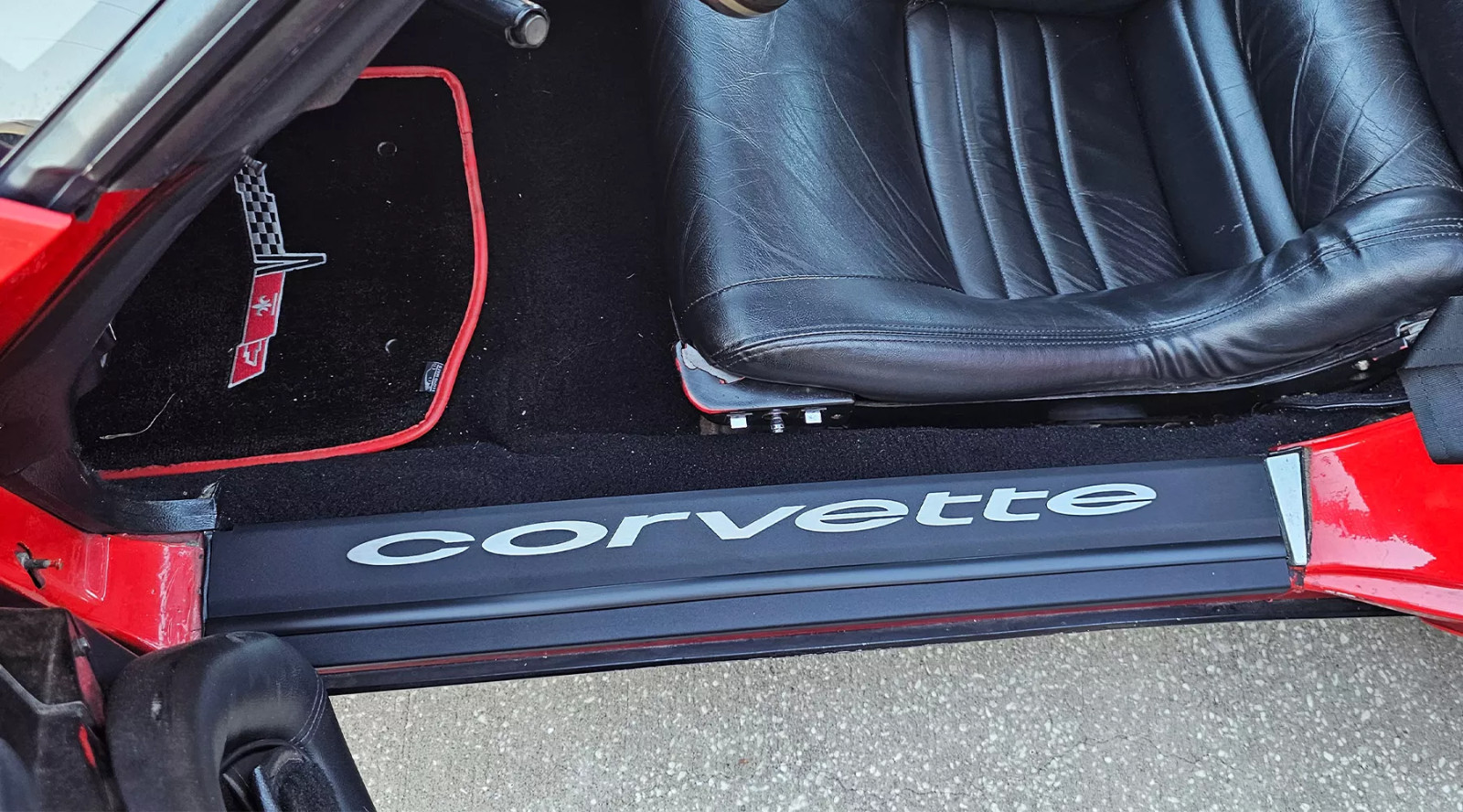 1978-1982 C3 CORVETTE DOOR SILLS TEXTURED BLACK POWDERCOAT W/BRUSHED STAINLESS 1978-1982 C3 CORVETTE DOOR SILLS TEXTURED BLACK POWDERCOAT W/BRUSHED STAINLESS