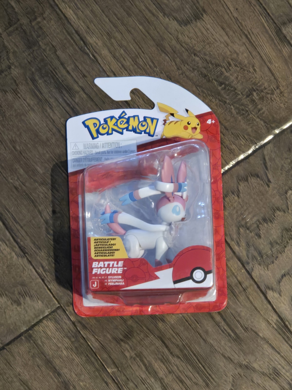 Jazwares Pokémon Sylveon Battle Figure 4\