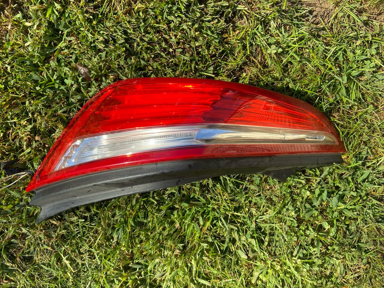 2010-2015 Jaguar X351 XJ XJR XJL Passenger Right Rear Tail Light Lamp OEM 2010-2015 Jaguar X351 XJ XJR XJL Passenger Right Rear Tail Light Lamp OEM