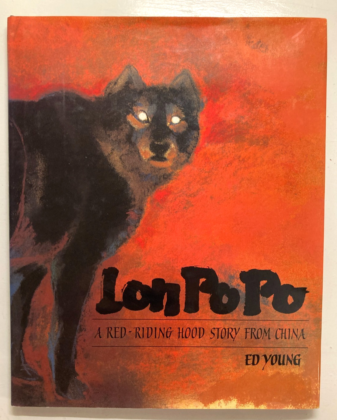 Ed Young Signed 1989 Lon Po Po 1st Ed Caldecott Pre-Medal DJ