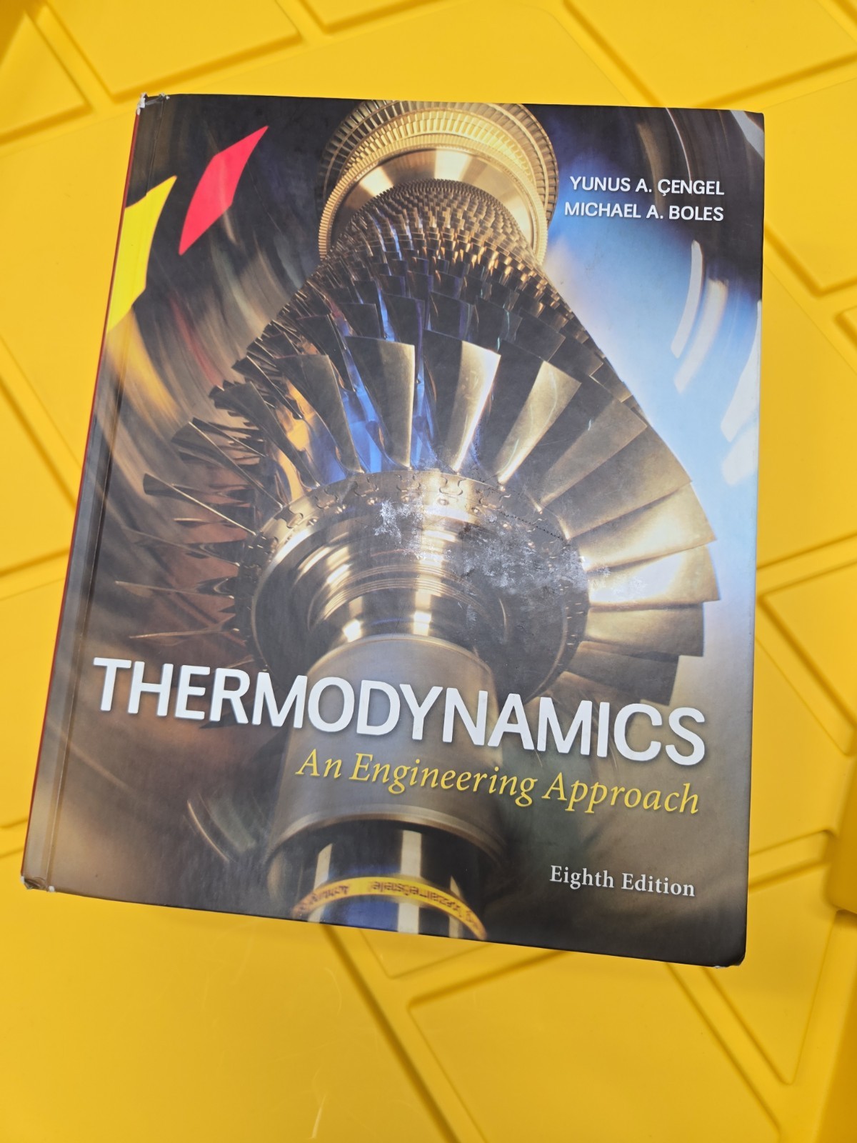 Thermodynamics An Engineering Approach 8th Ed Cengel Boles 9780073398174 HC