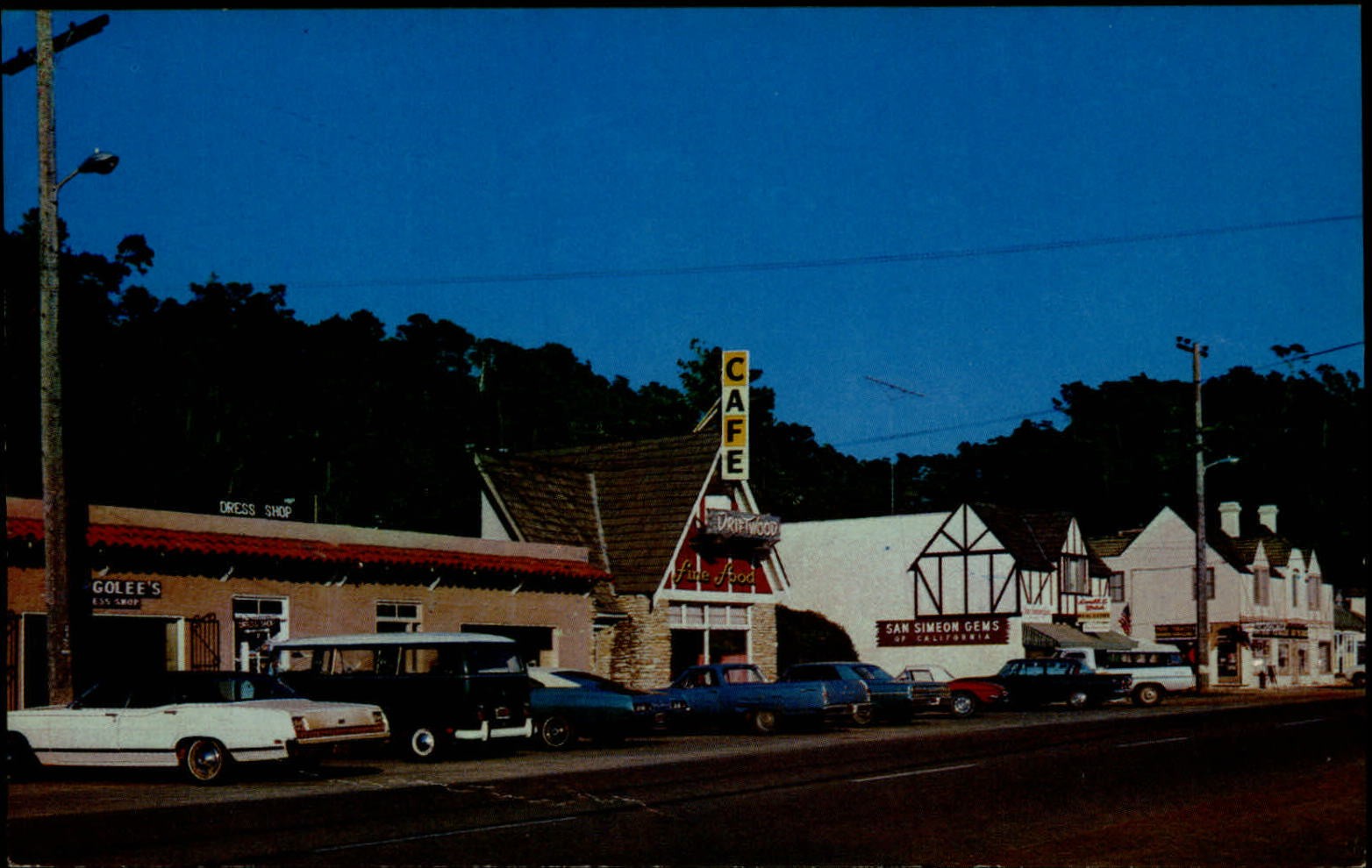 North Cambria CA coastal town shops restaurants Corvette VW Bus unused postcard