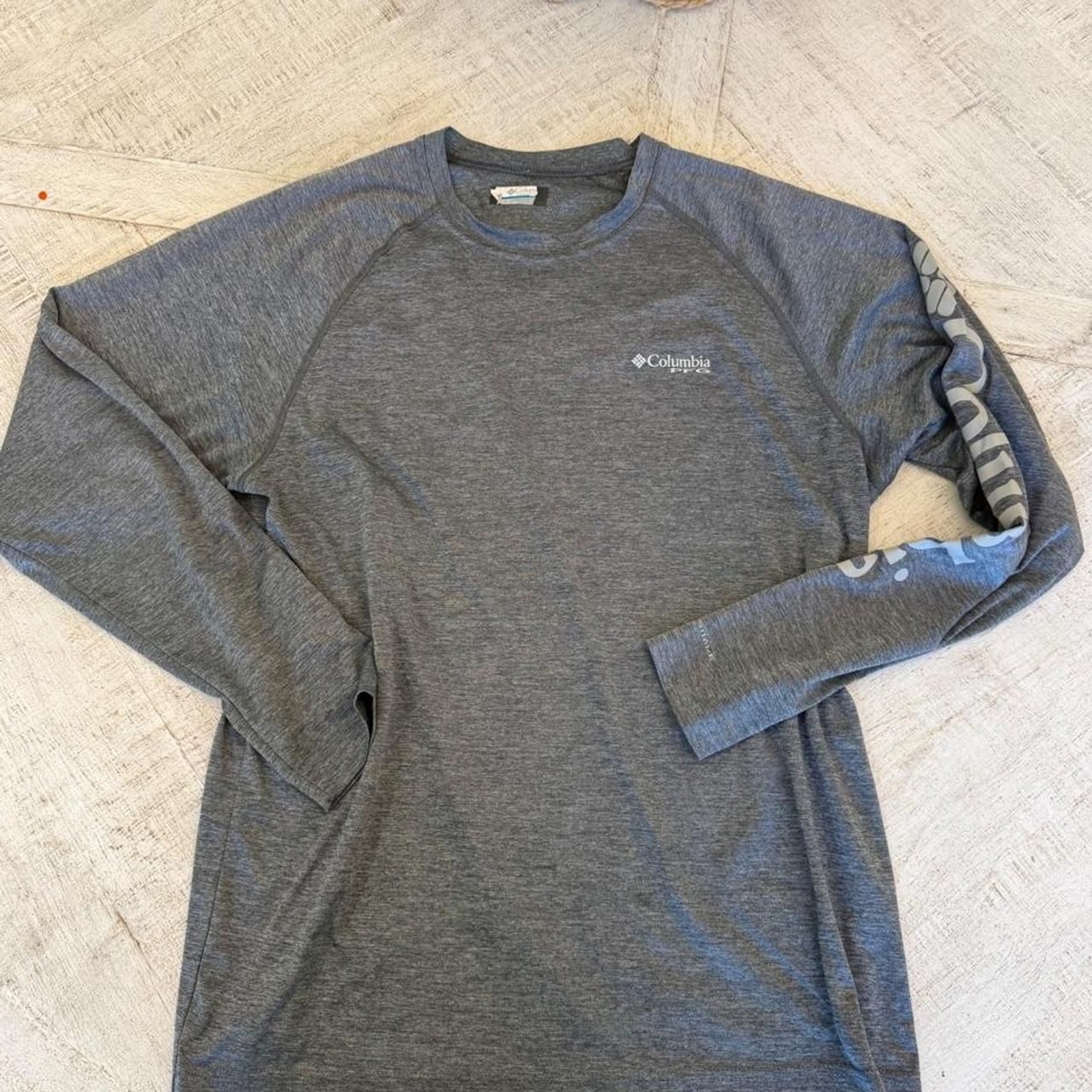 Columbia PFG Gray Performance Fishing Gear Long Sleeve Shirt