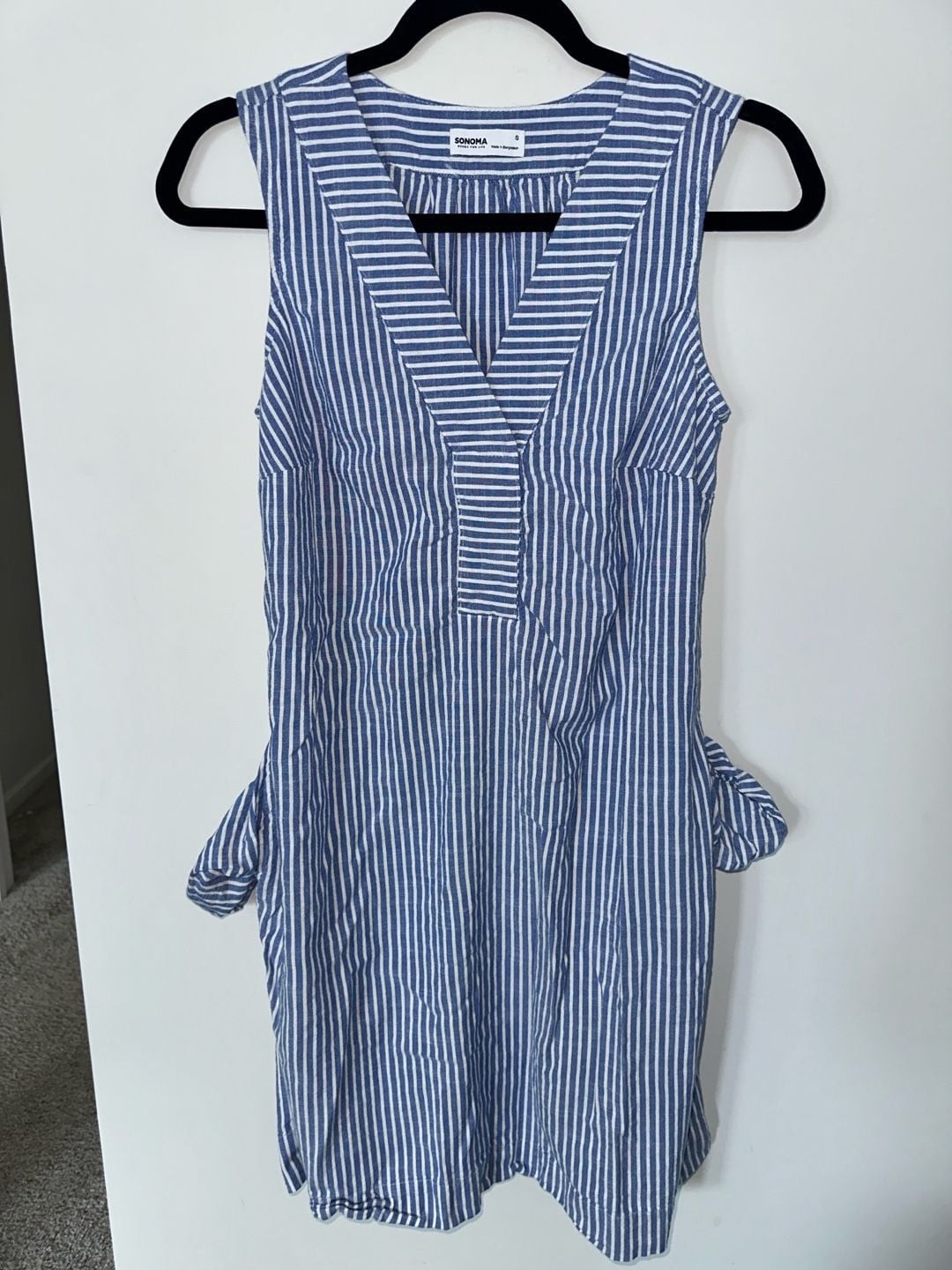 Sonoma Goods For Life Blue and White Striped V-Neck Sleeveless Dress Size S Sonoma Goods For Life Blue and White Striped V-Neck Sleeveless Dress Size S