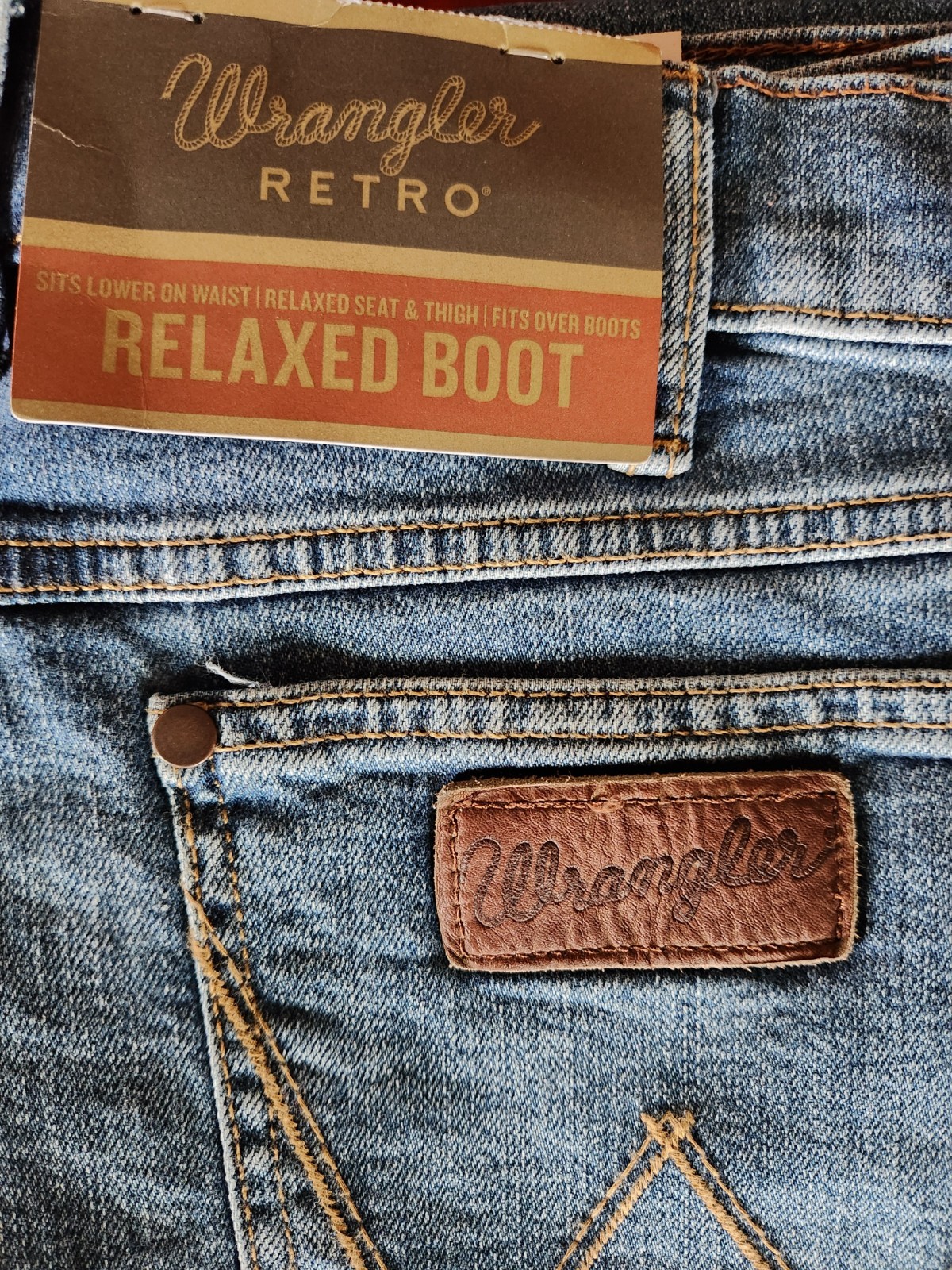 New Wrangler Retro Relaxed Boot 31x34