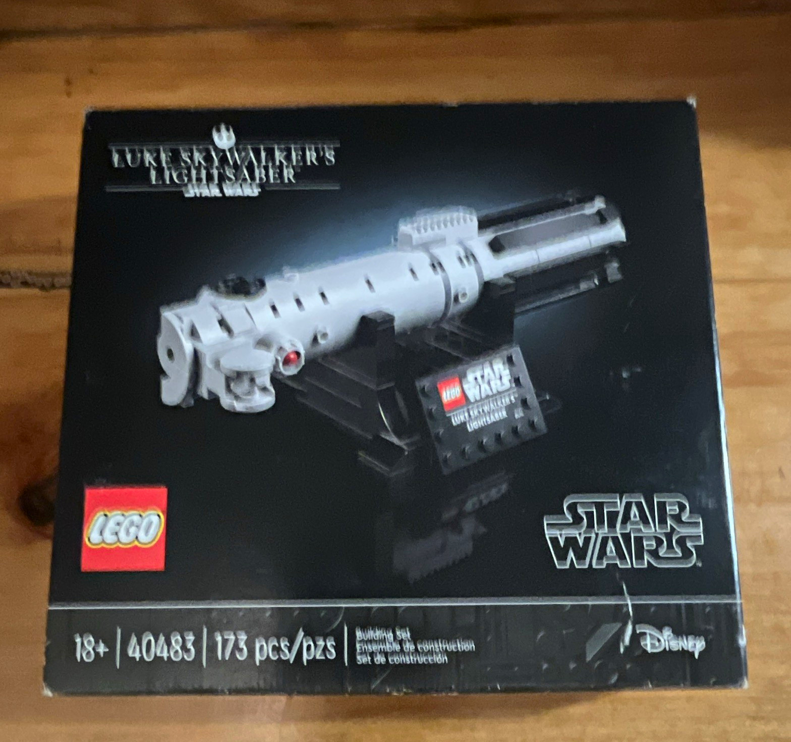 LEGO Star Wars Luke Skywalker’s Lightsaber 40483 173 pcs Display Stand 18+ LEGO Star Wars Luke Skywalker’s Lightsaber 40483 173 pcs Display Stand 18+